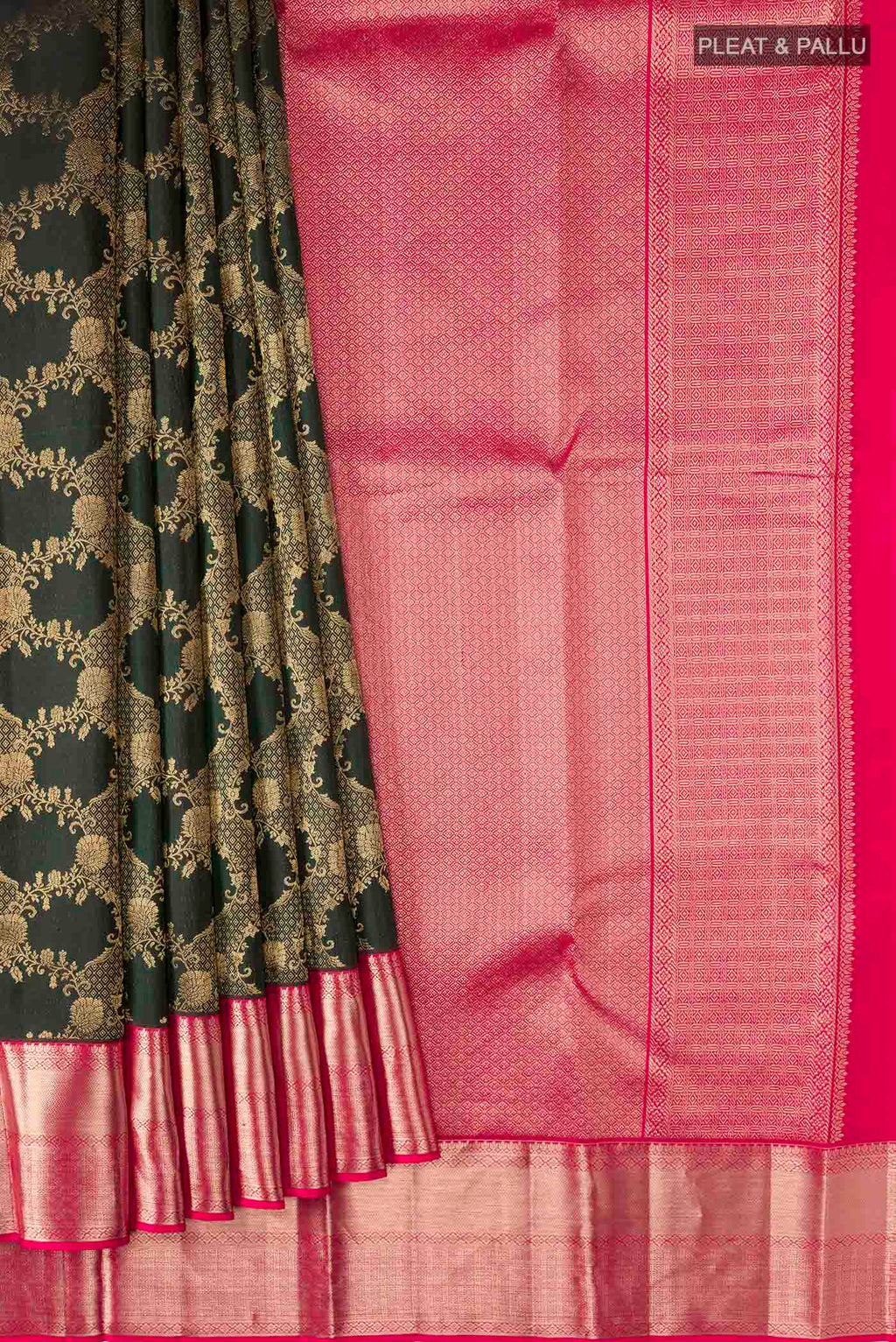 pleats pallu
