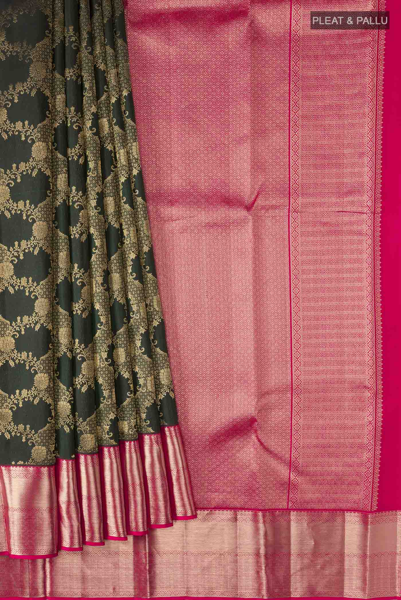pleats pallu