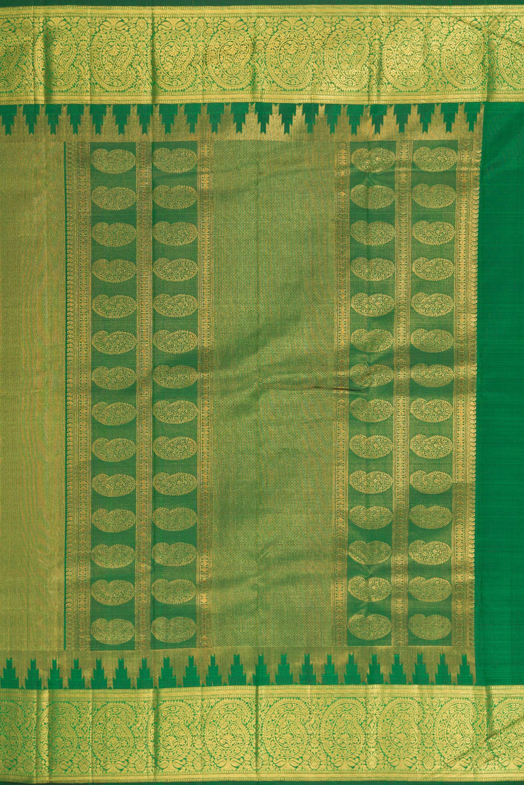 Close up image of the pallu of Green Kanchipuram Silk Saree with Zari Brocade on the body and Zari Border. 