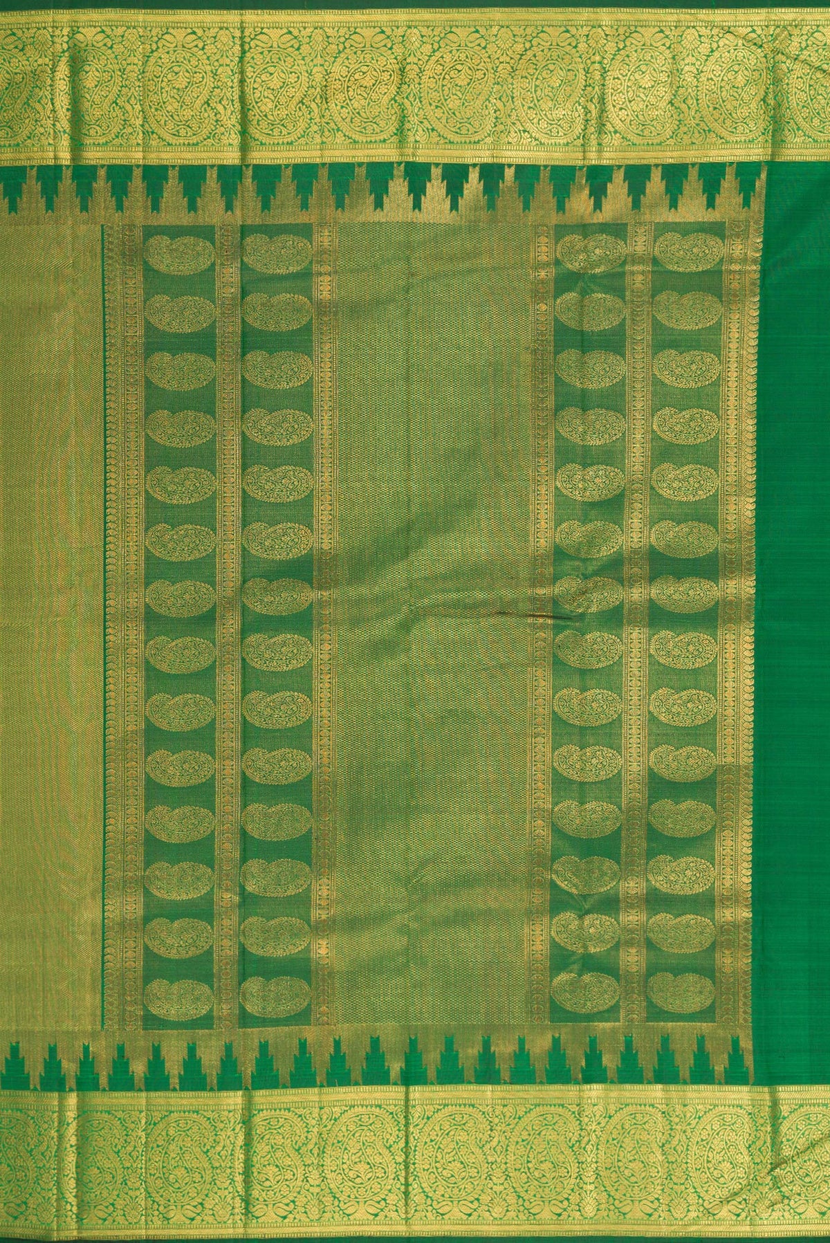 Close up image of the pallu of Green Kanchipuram Silk Saree with Zari Brocade on the body and Zari Border. 