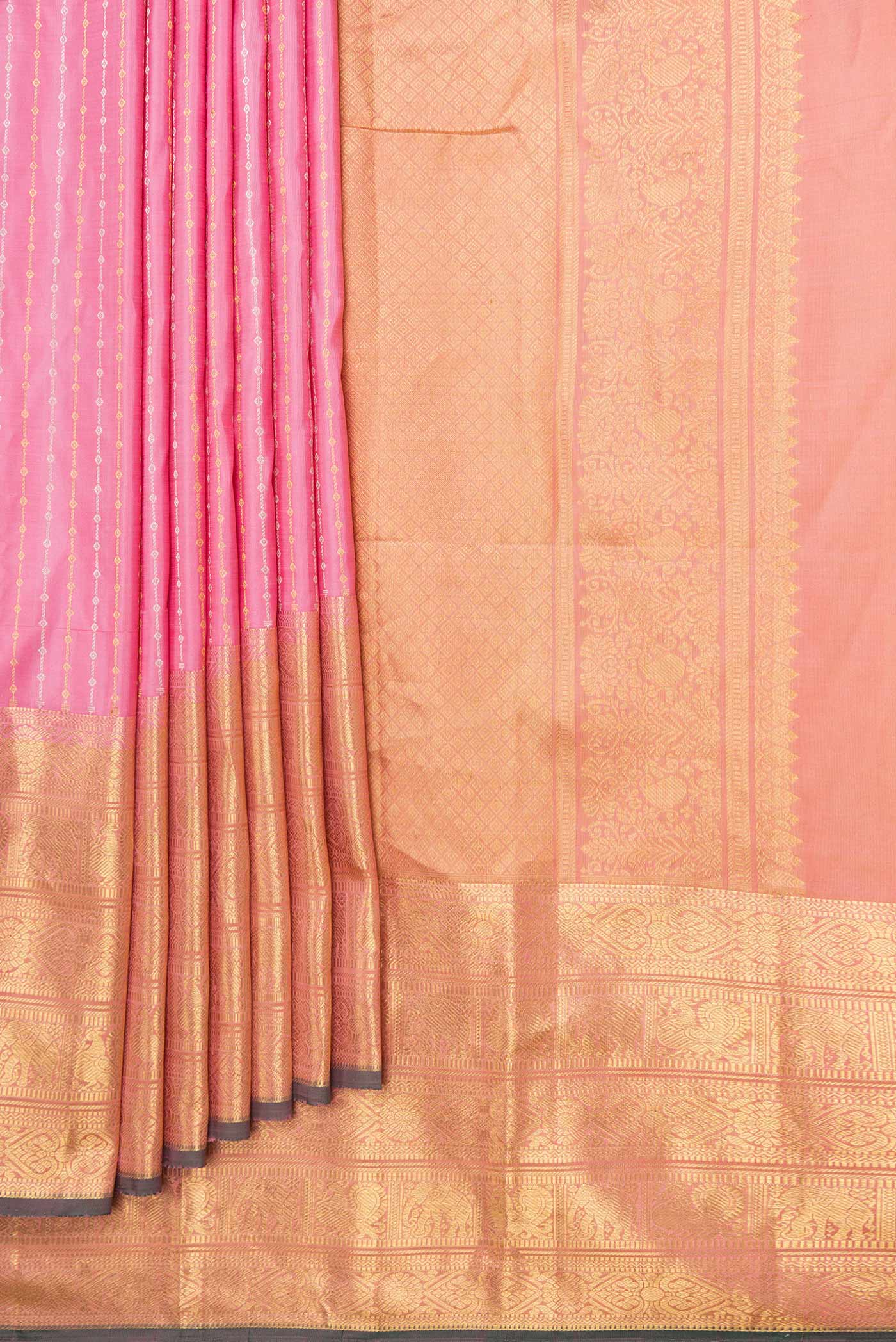 pleats pallu