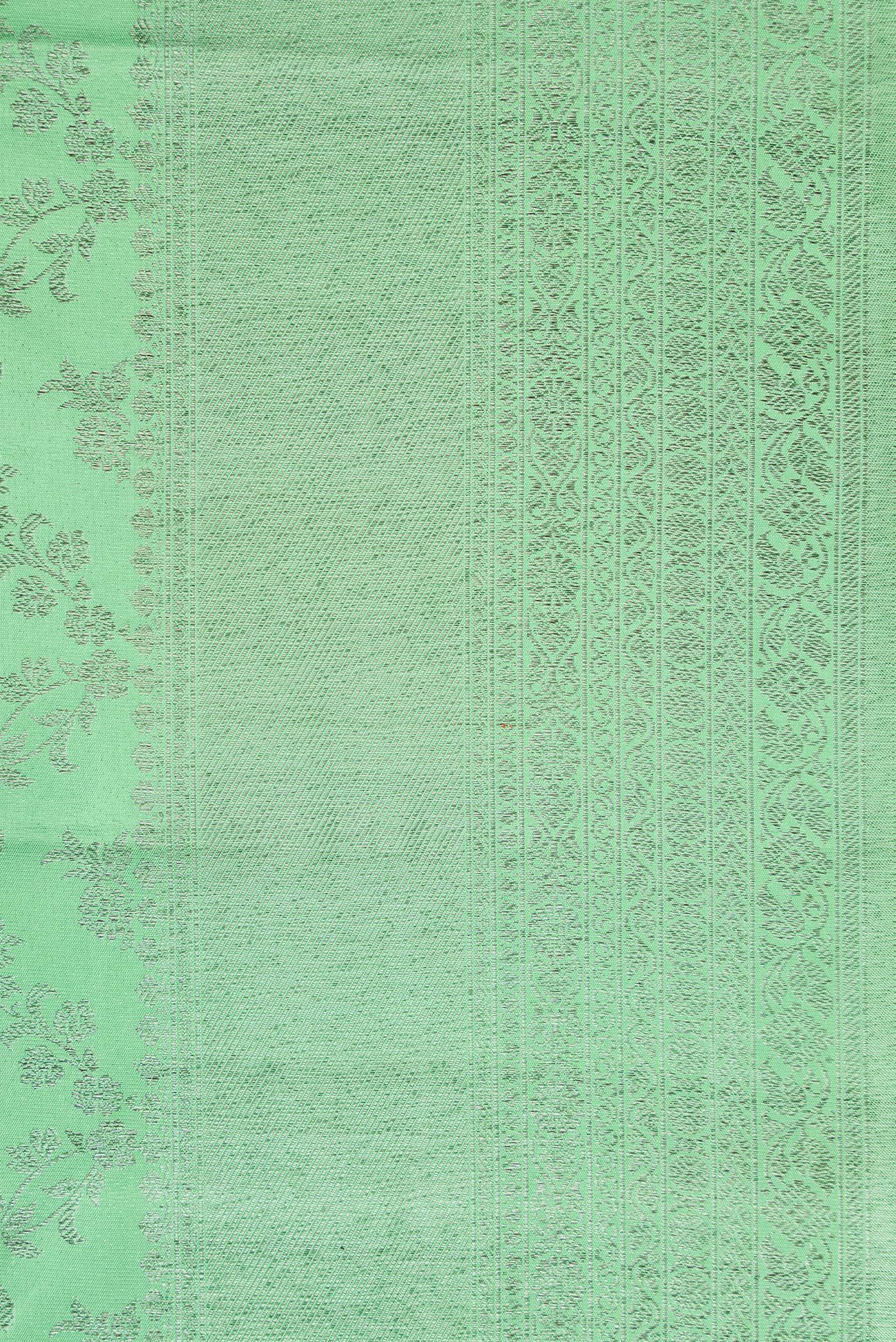 Border image of Pista Green Dual Tone Kanjivaram Silk Saree with Zari Brocade on the body and Zari Border. 