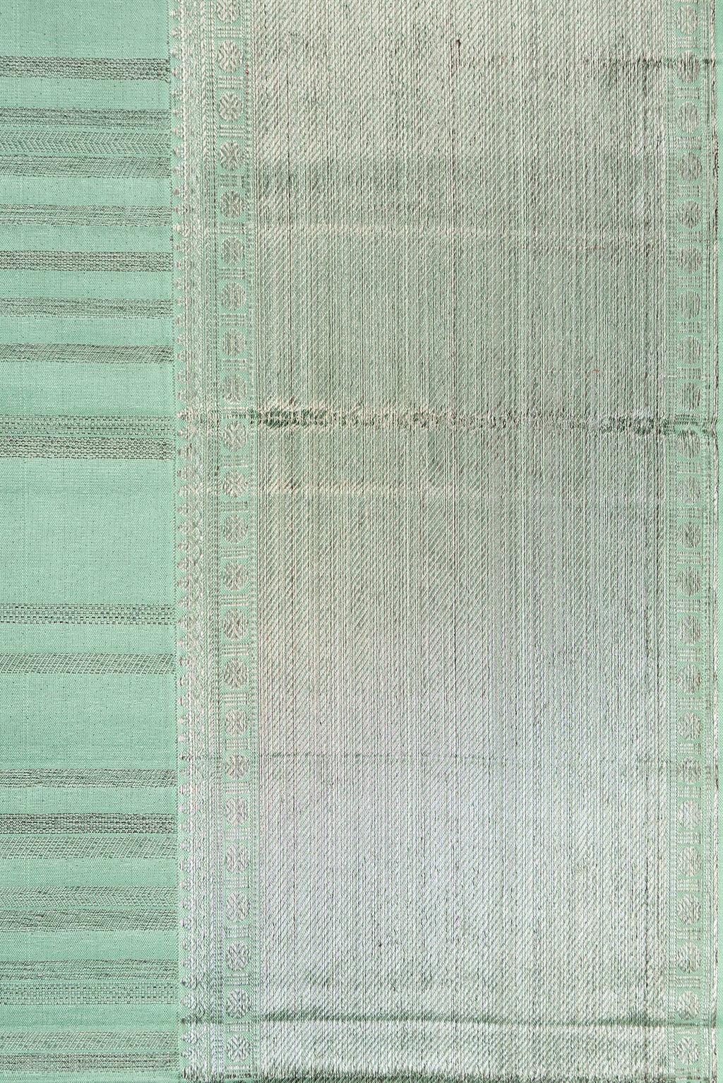 Border image of Light Green Dual Tone Kanjivaram Silk Saree with Zari Brocade on the body and Zari Border. 