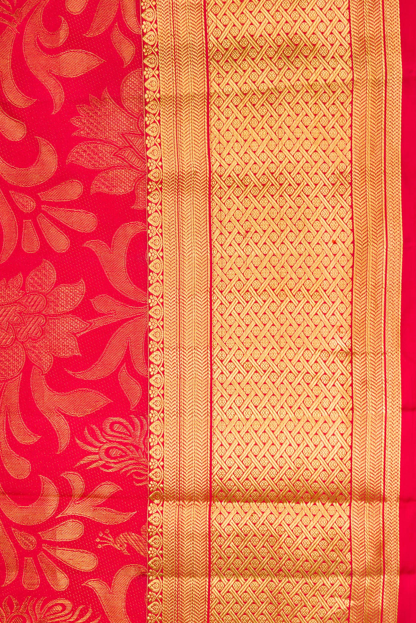 Border image of Red Dual Tone Kanchipuram Silk Saree with Zari Brocade on the body and Zari Border. 