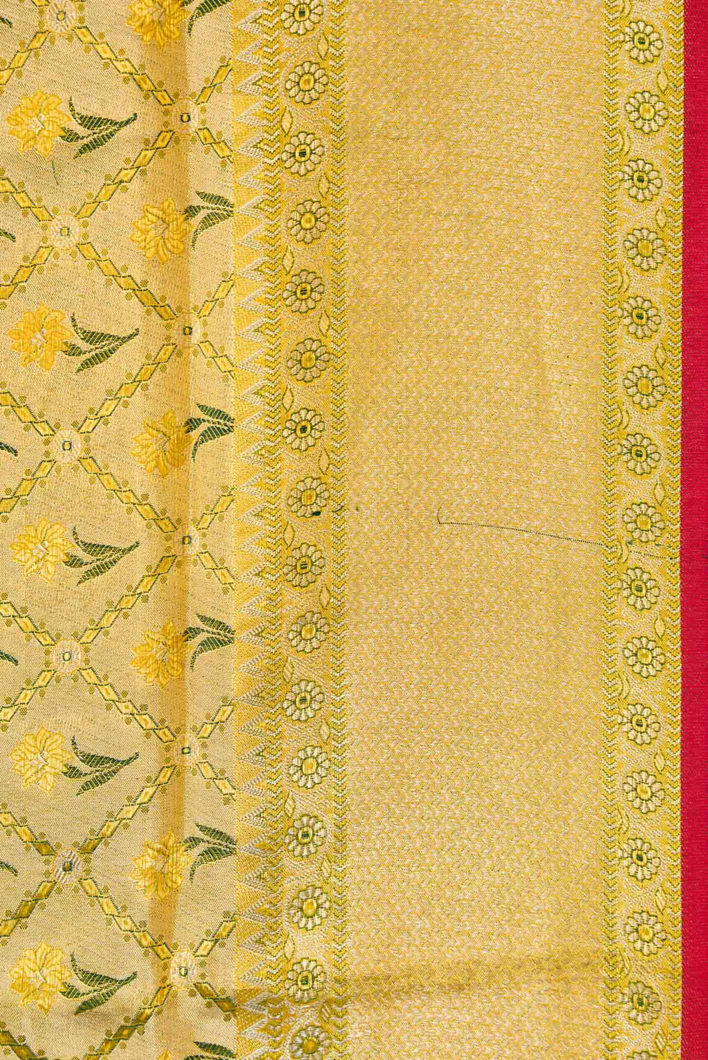 Border image of Gold Dual Tone Kanjivaram Tissue Silk Saree with Zari Brocade on the body and Zari Border. 