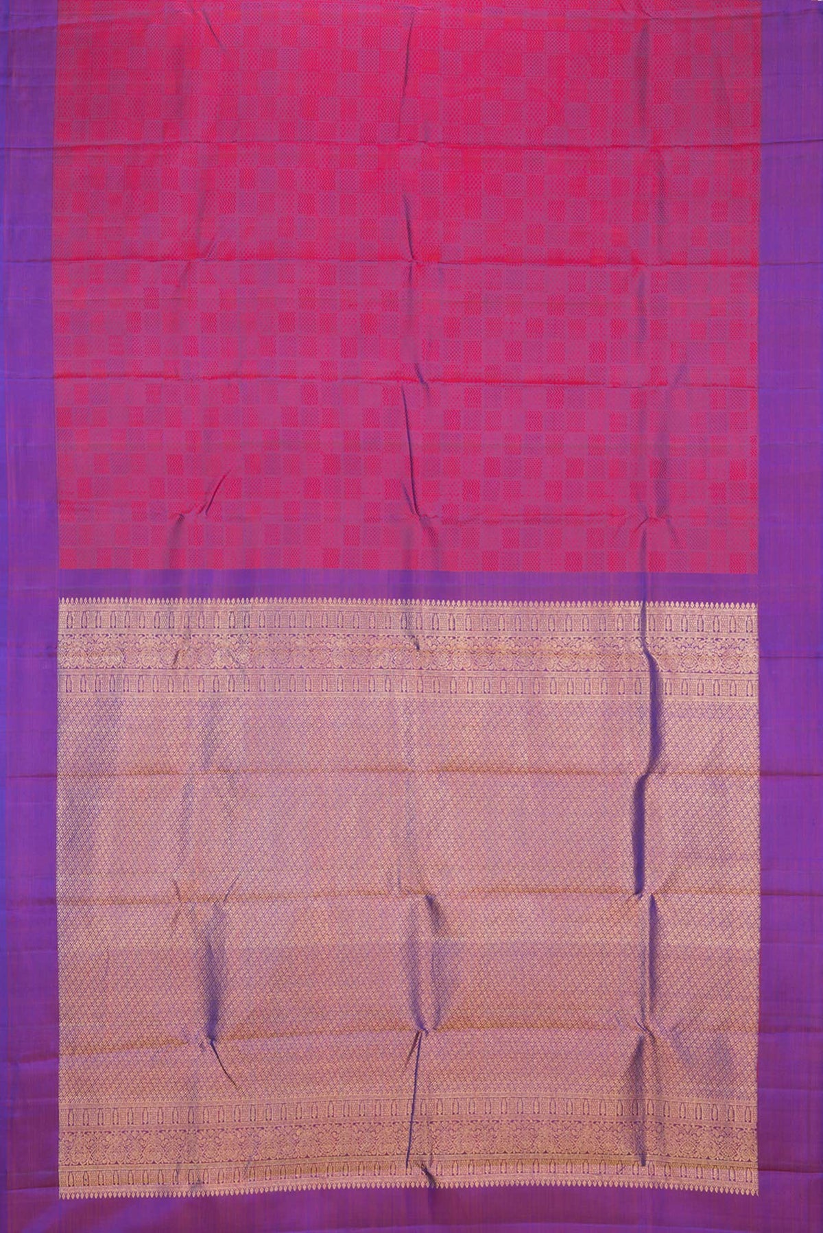 Flat view of Pure Silk Purple Dual Tone Kanchipuram Saree with Jacquard design on the body and Thread Border. 