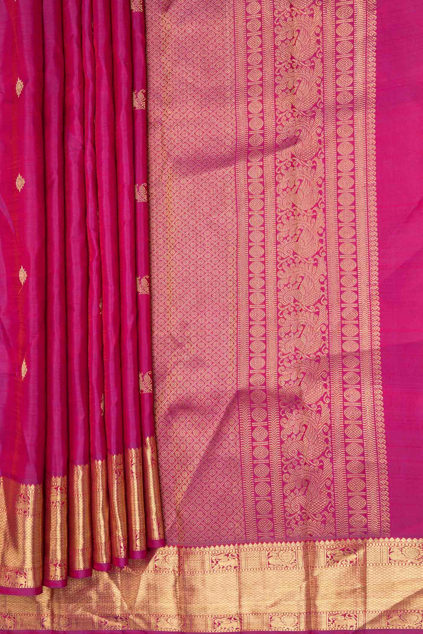 pleats pallu