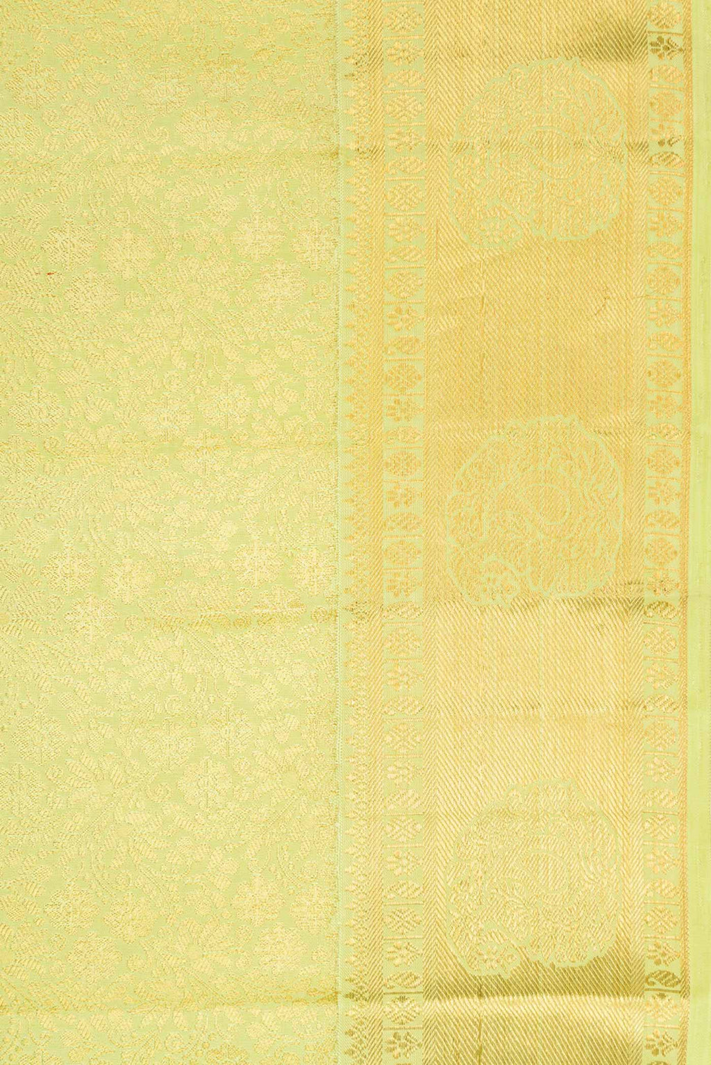 Border image of Parrot Green Dual Tone Kanchipuram Silk Saree with Zari Brocade on the body and Zari Border. 