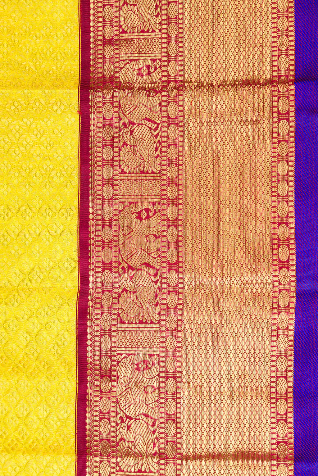 Border image of Pure Silk Pure Zari Yellow Dual Tone Kanjivaram Saree with Zari Brocade on the body and Zari Border. 
