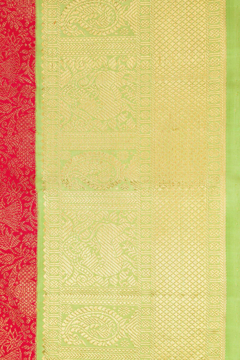 Border image of Pure Silk Pure Zari Red Dual Tone Kanjivaram Saree with Zari Brocade on the body and Zari Border. 