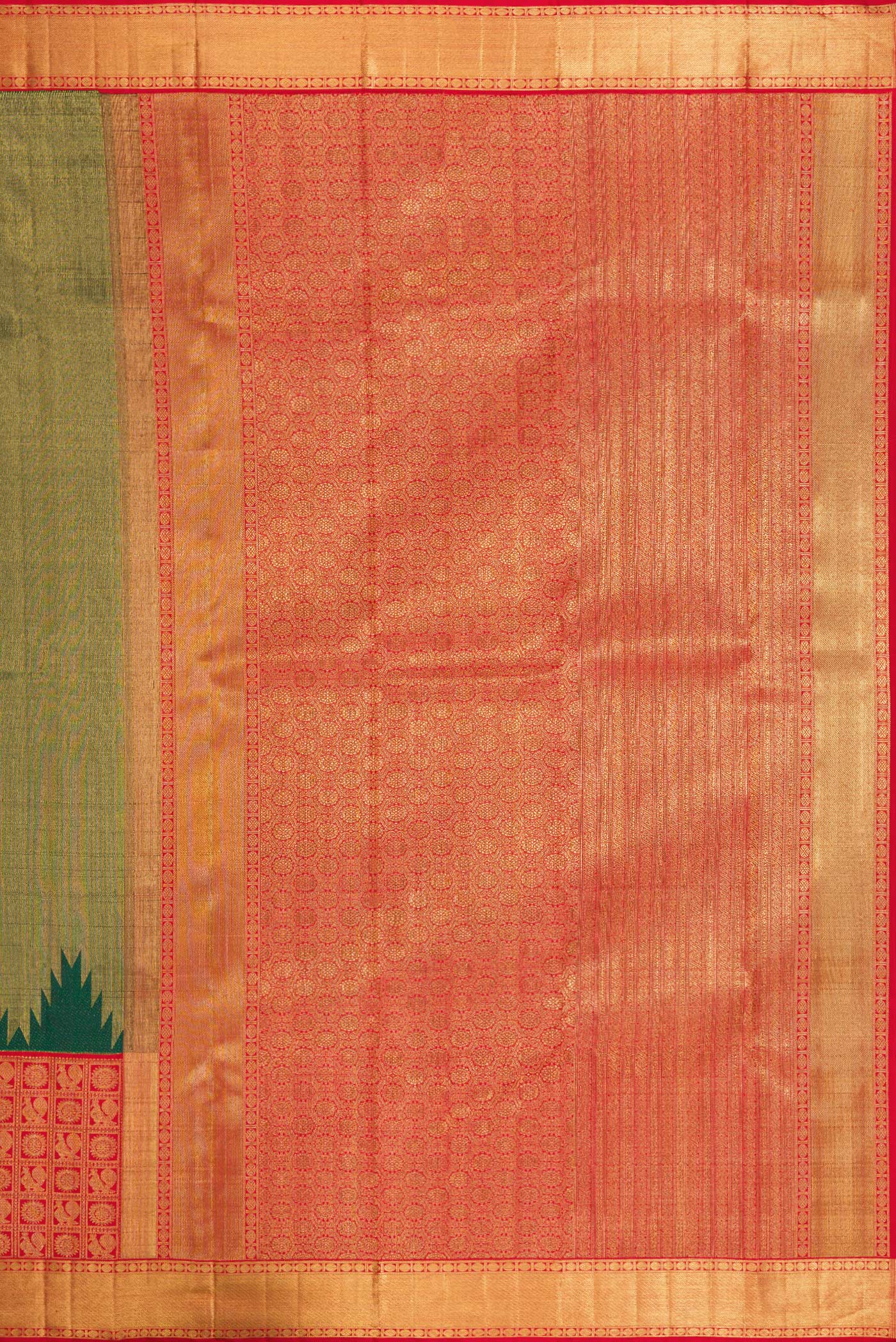 Close up image of the pallu of Pure Silk Pure Zari Bottle Green Dual Tone Kanjivaram Saree with Zari Brocade on the body and Fancy Border. 