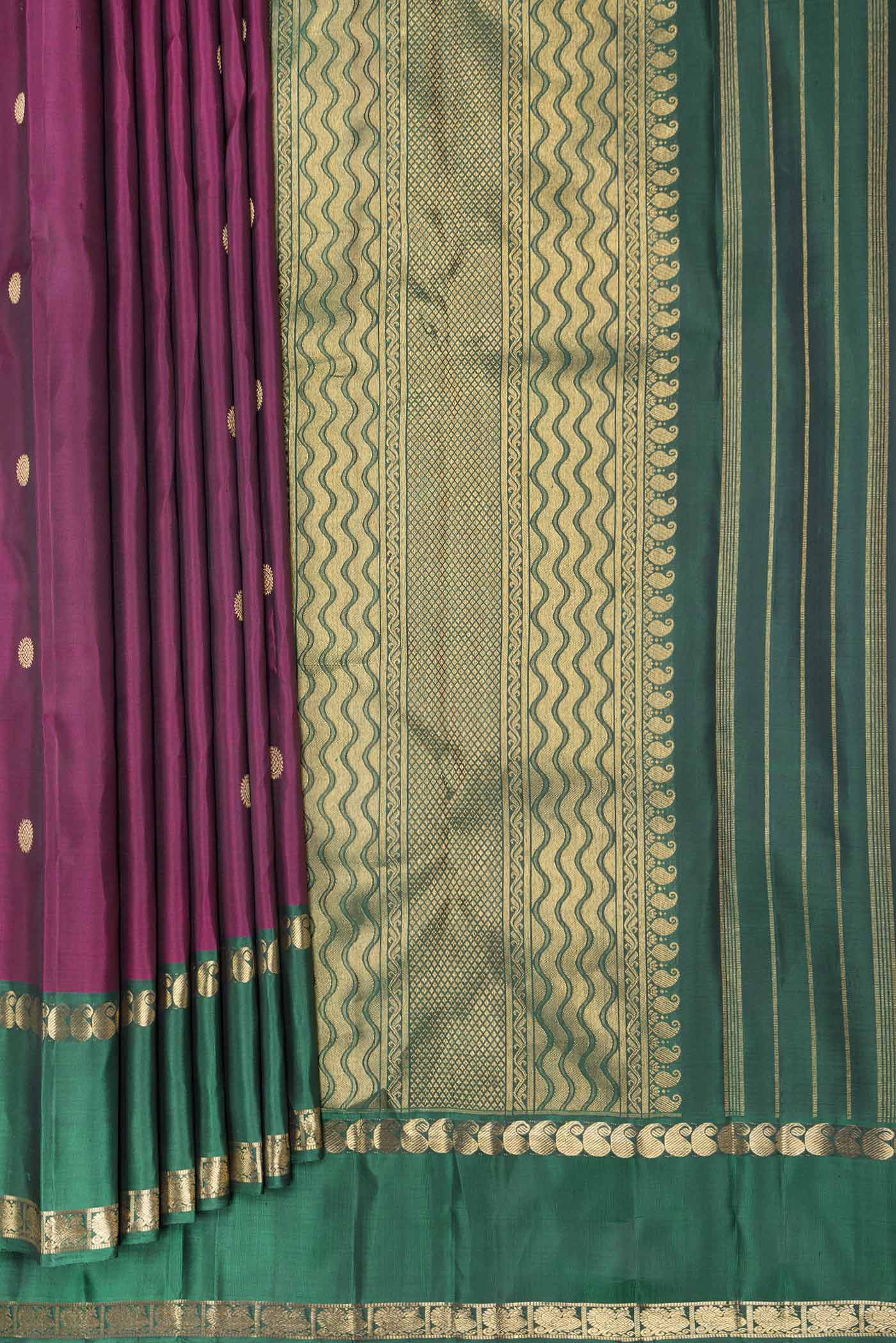 pleats pallu