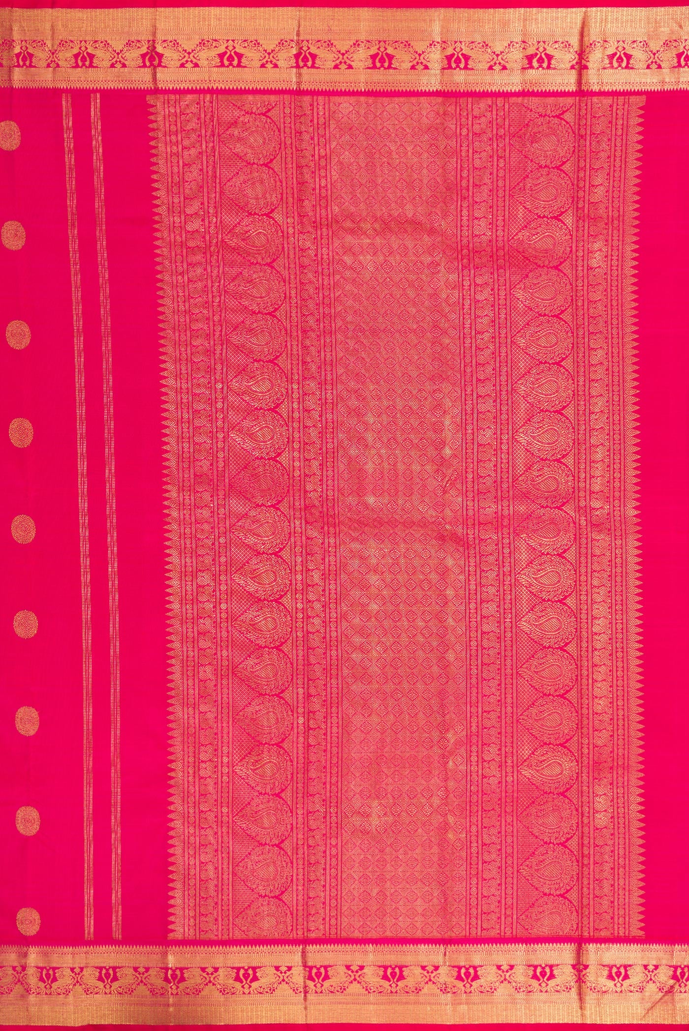 Close up image of the pallu of Pure Silk Pure Zari Dark Pink Dual Tone Kanchipuram Saree with Zari Butta on the body and Zari Border. 