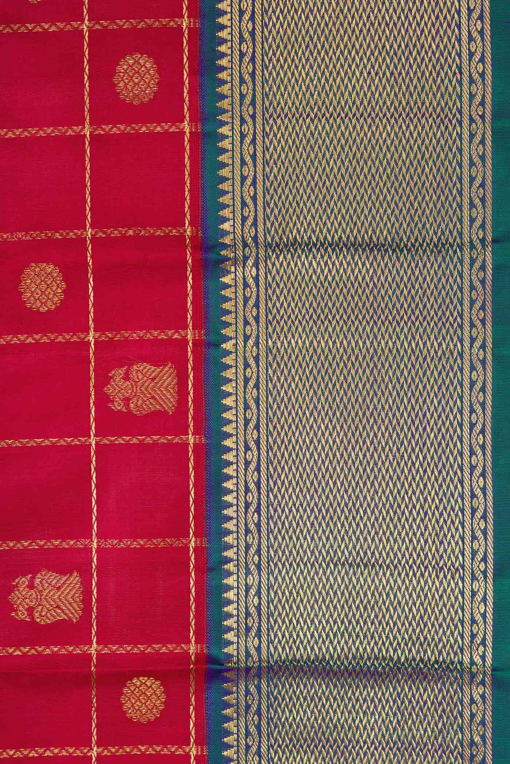 Border image of Pure Silk Pure Zari Maroon Dual Tone Kanchipuram Saree with Checked design on the body and Zari Border