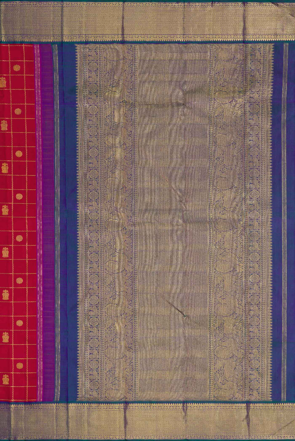 Close up image of the pallu of Pure Silk Pure Zari Maroon Dual Tone Kanchipuram Saree with Checked design on the body and Zari Border
