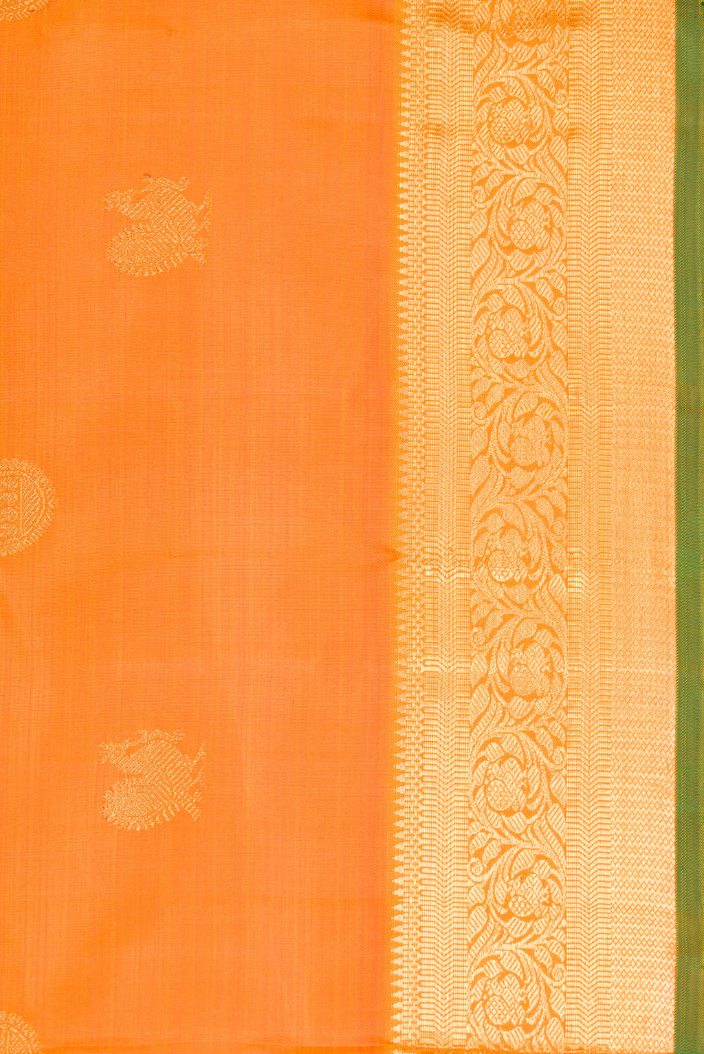 Border image of Pure Silk Pure Zari Orange Dual Tone Kanchipuram Saree with Zari Butta on the body and Zari Border. 