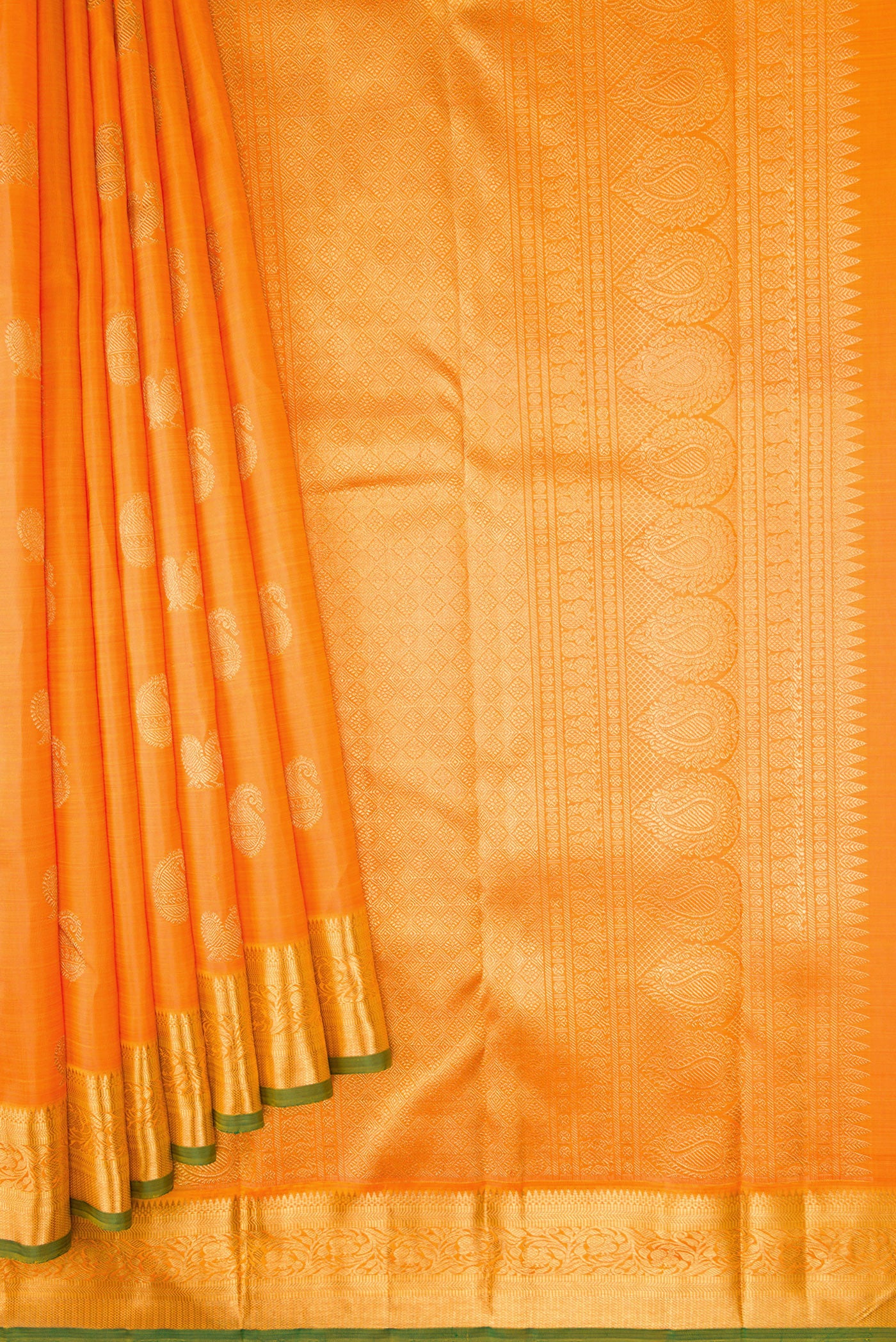 Pleats and pallu of Pure Silk Pure Zari Orange Dual Tone Kanchipuram Saree with Zari Butta on the body and Zari Border. 