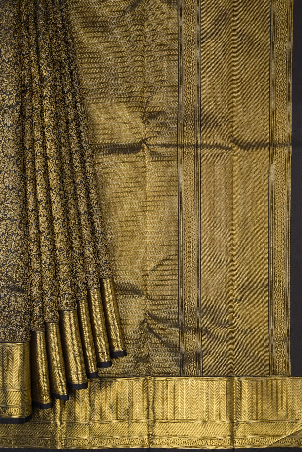 Pleats and pallu of Pure Silk Pure Zari Black Dual Tone Kanjivaram Saree with Zari Brocade on the body and Zari Border. 