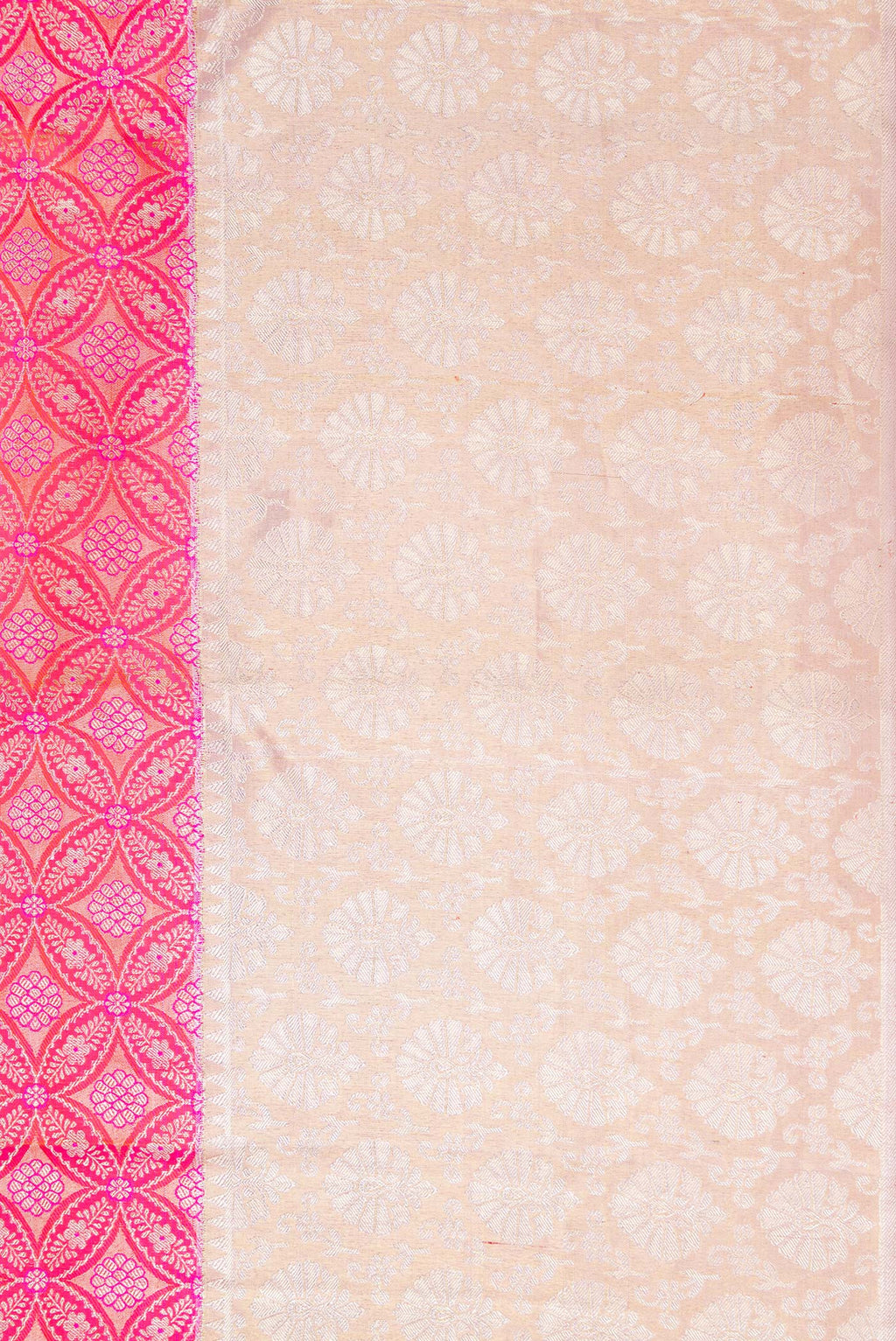 Border image of Pink Dual Tone Kanjivaram Silk Saree with Zari Brocade on the body and Zari Border. 