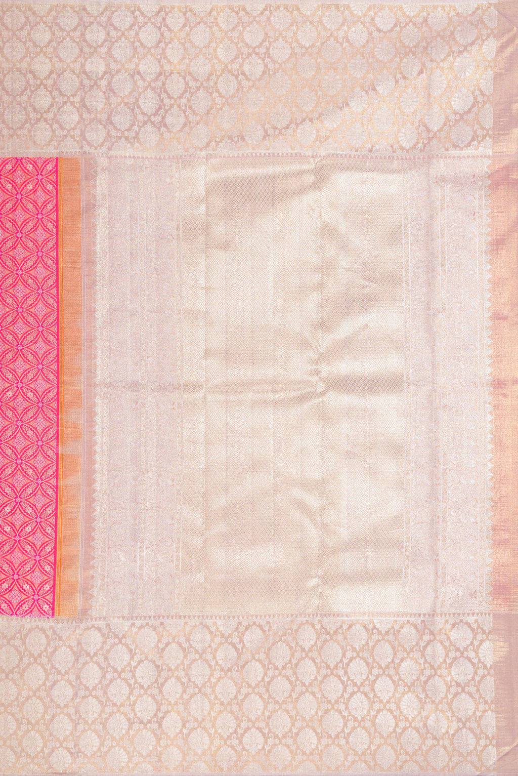 Close up image of the pallu of Pink Dual Tone Kanjivaram Silk Saree with Zari Brocade on the body and Zari Border. 