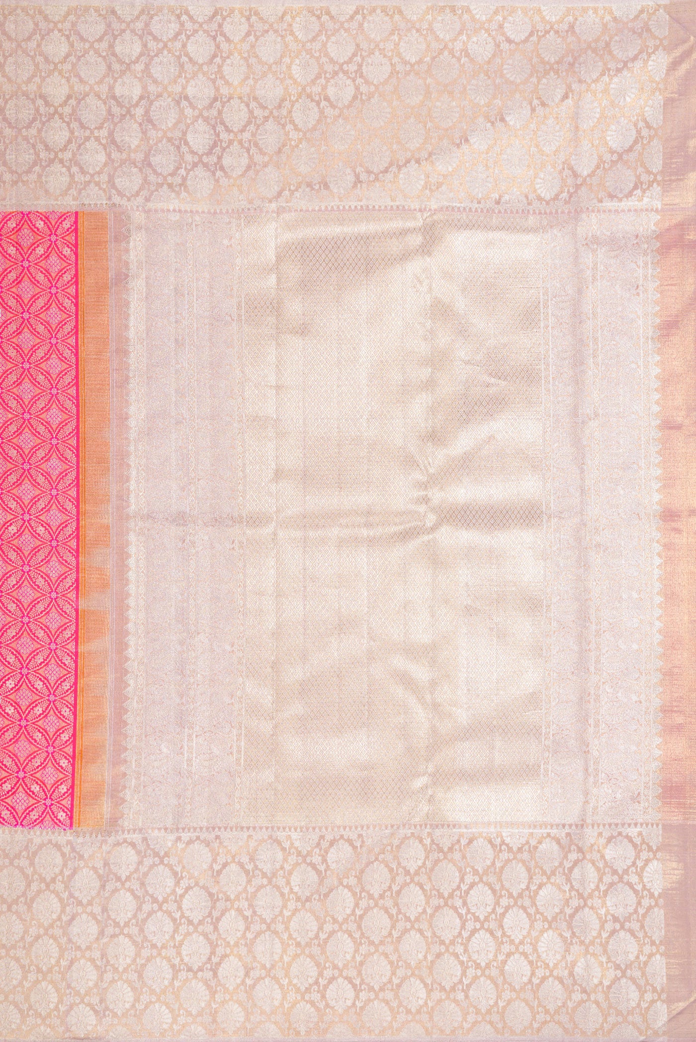 Close up image of the pallu of Pink Dual Tone Kanjivaram Silk Saree with Zari Brocade on the body and Zari Border. 
