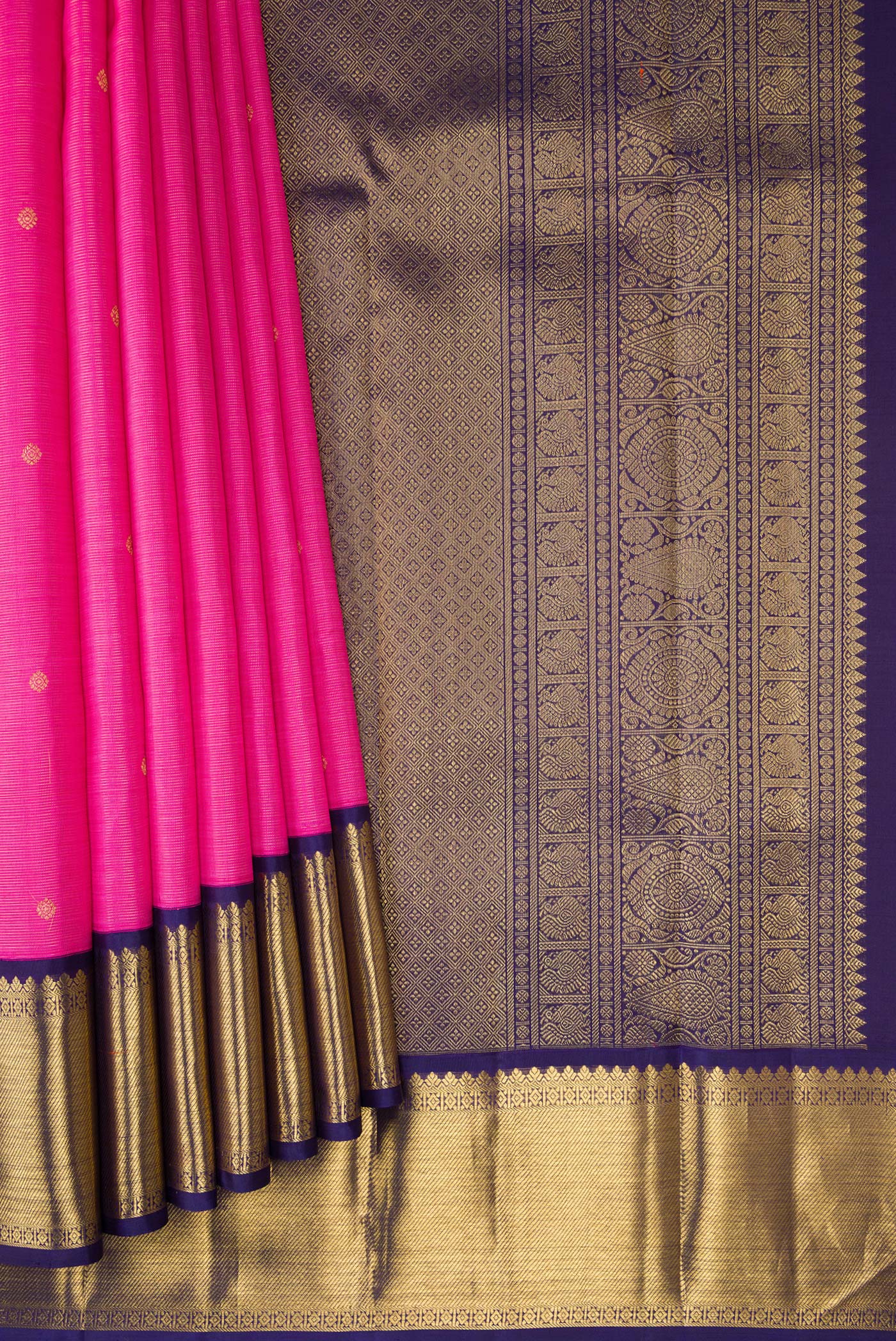 Pleats and pallu of Pure Silk Pure Zari Pink Dual Tone Kanjivaram Saree with Zari Butta on the body and Zari Border. 