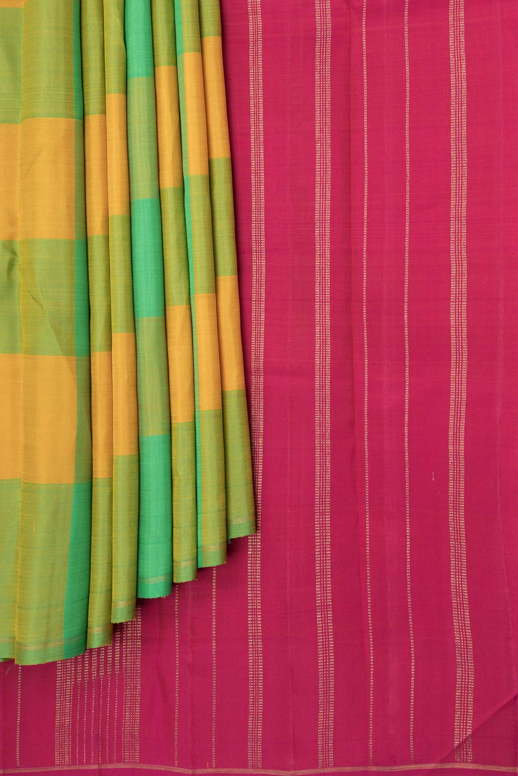 pleats pallu