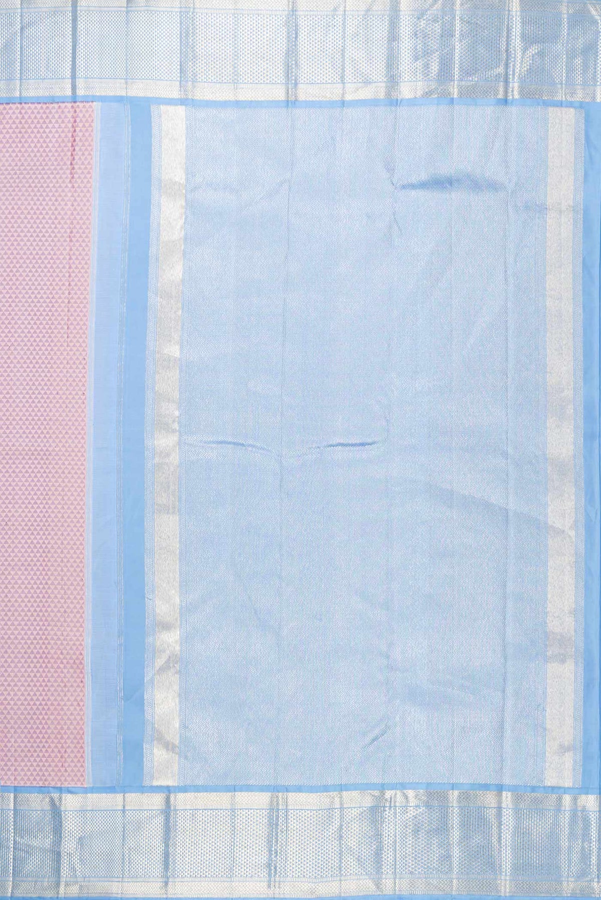 Close up image of the pallu of Pure Silk Pure Zari Peach Dual Tone Kanchipuram SareeJacquard design on the body and Zari Border