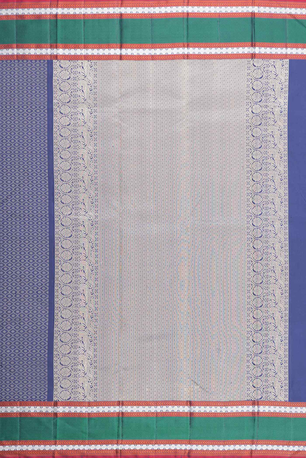 Close up image of the pallu of Navy Blue Dual Tone Kanchipuram Saree with Jacquard design on the body and Thread Border. 