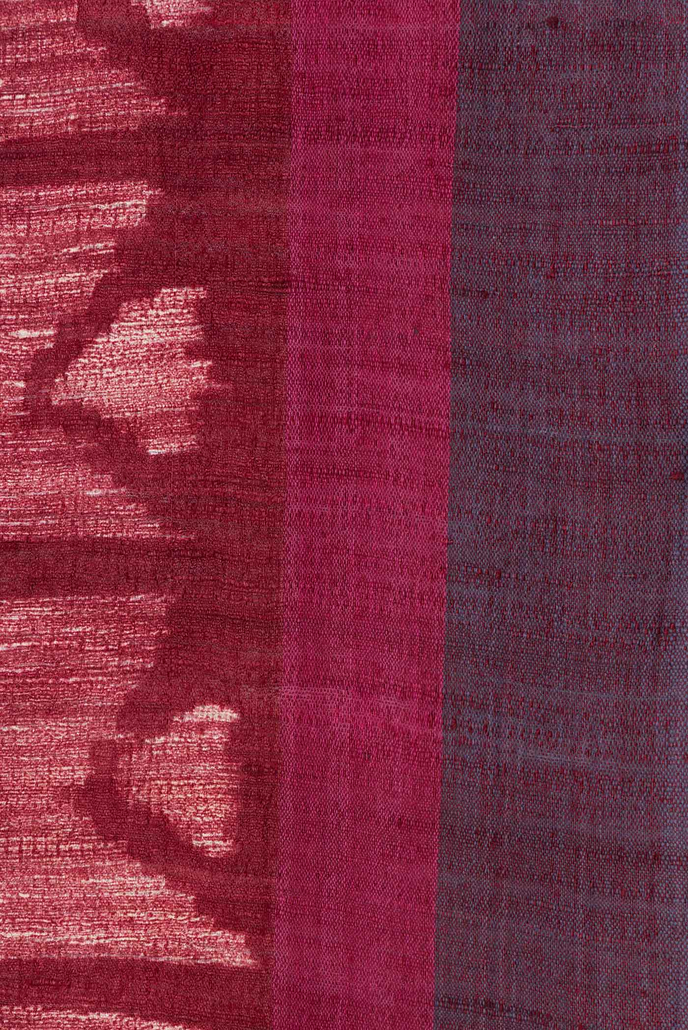 Border image of Beige Dual Tone Tussar Saree with Printed design on the body and Plain Border. 