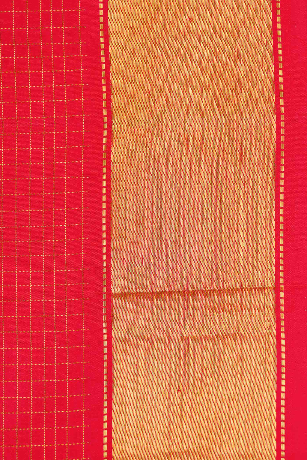 Border image of Pure Silk Pure Zari Red Dual Tone Kanchipuram Saree with Checked design on the body and Zari Border