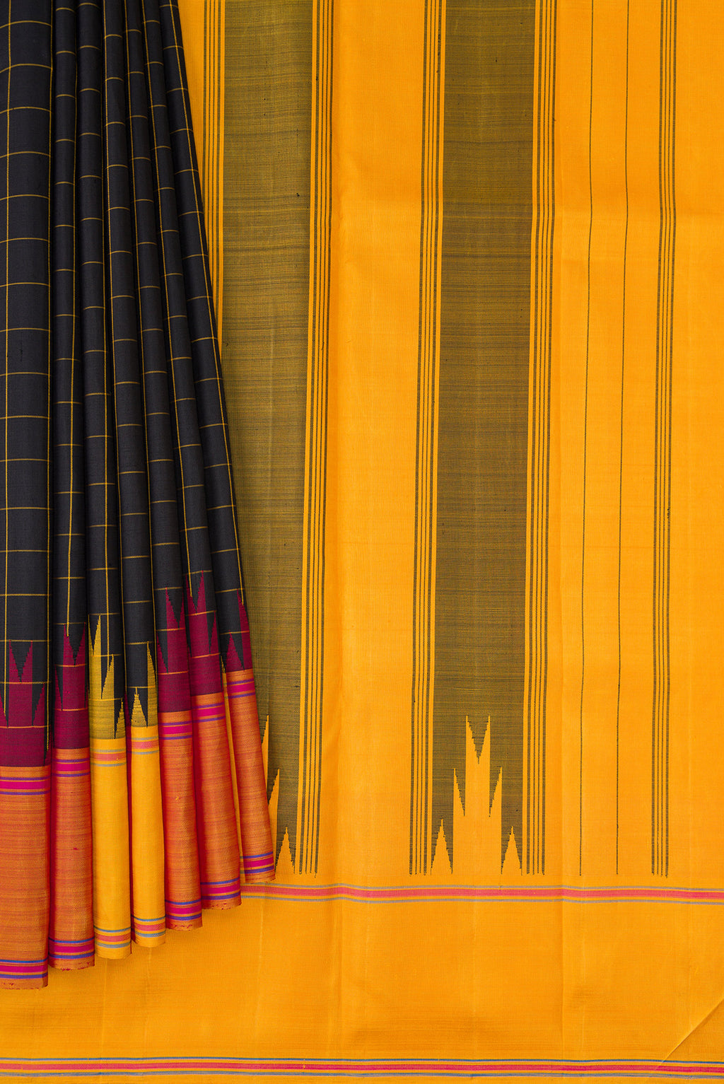 Pleats and pallu of Black Dual Tone Kanchipuram Silk Saree with Checked design on the body and Temple Border. 