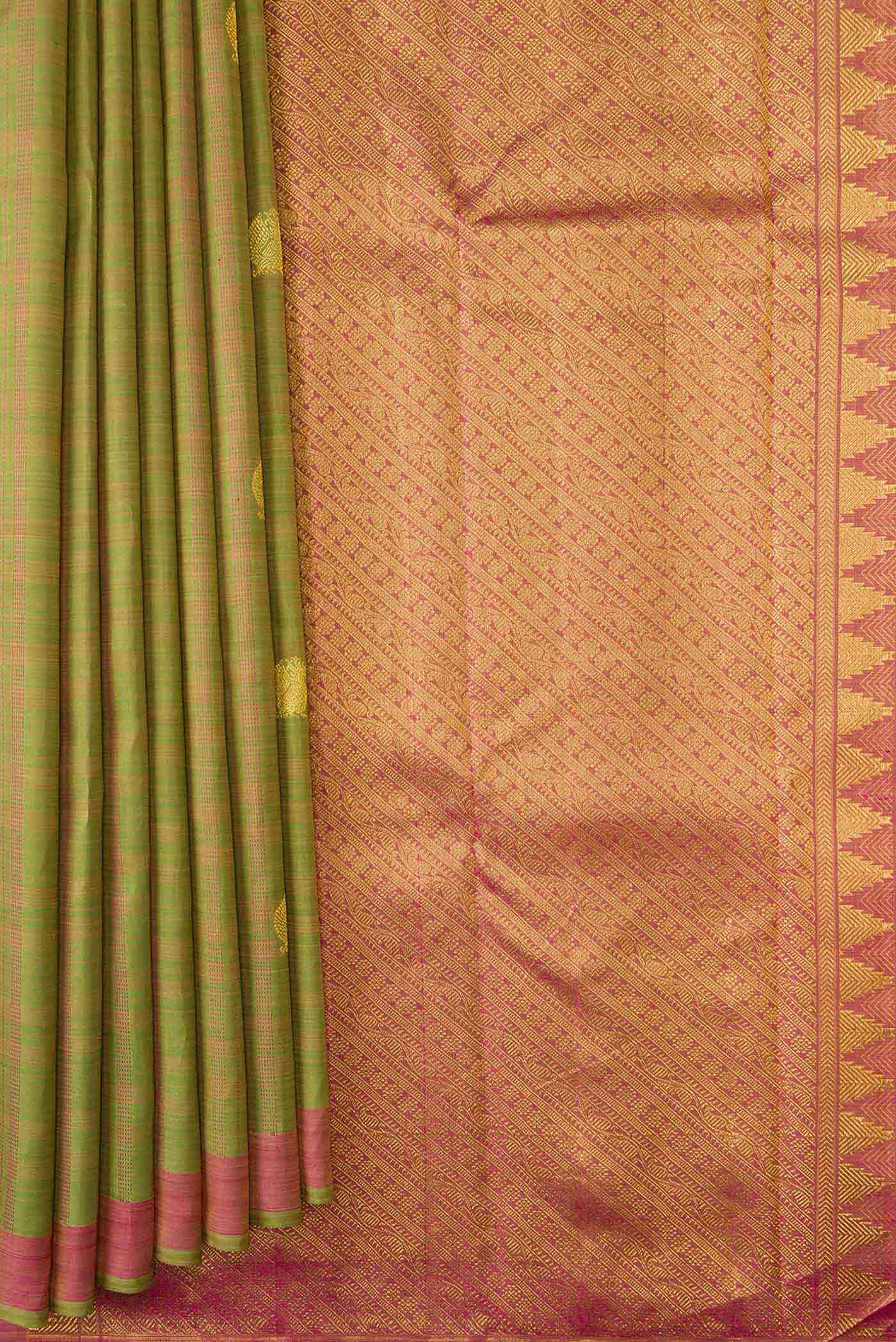 Pleats and pallu of Pure Silk Pure Zari Green Dual Tone Kanchipuram Saree with Zari Butta on the body and Zari Border