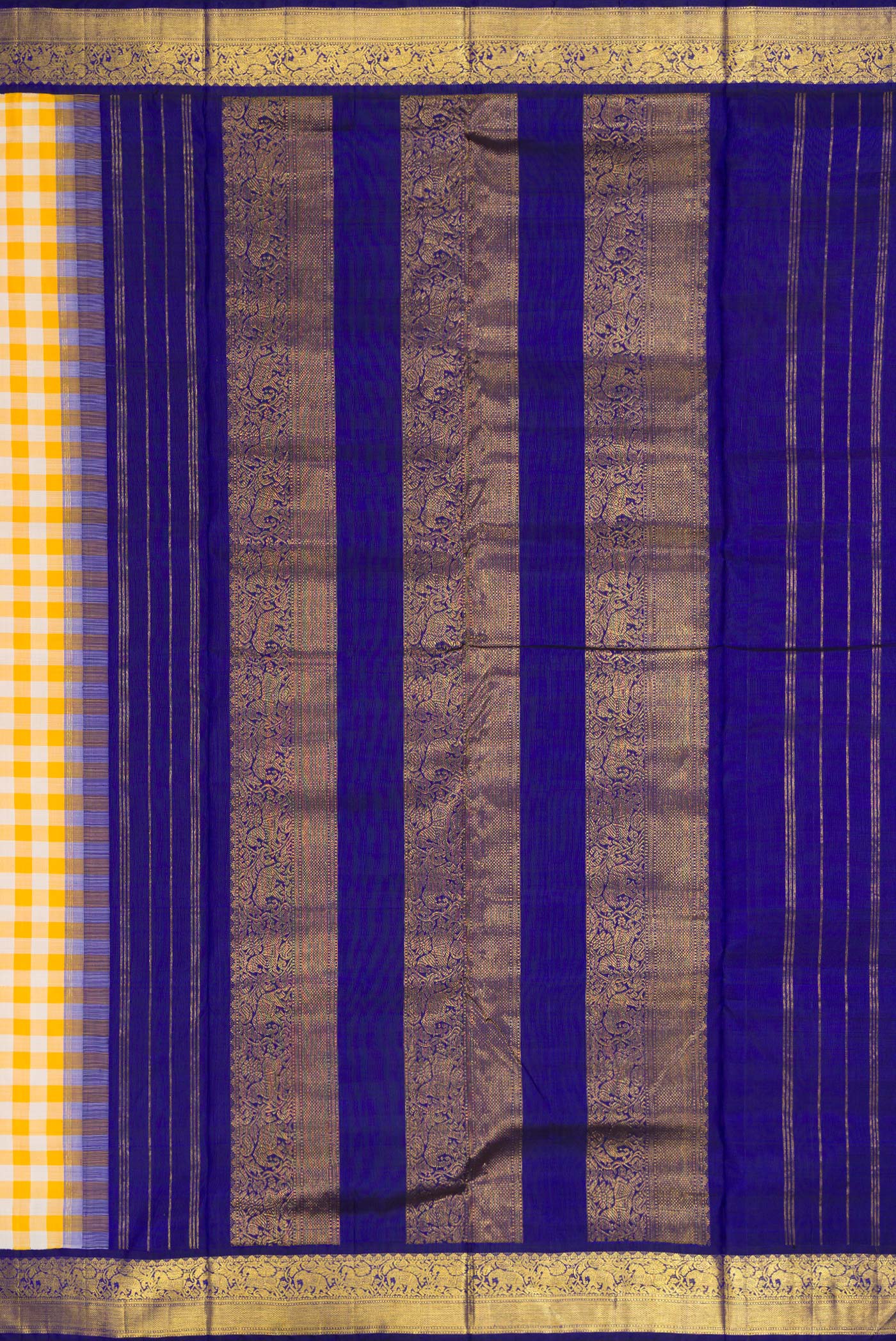 Close up image of the pallu of Pure Silk Pure Zari Off White and Musturd Color Kanchipuram Nine Yards Saree with Checked design on the body and Zari Border. 
