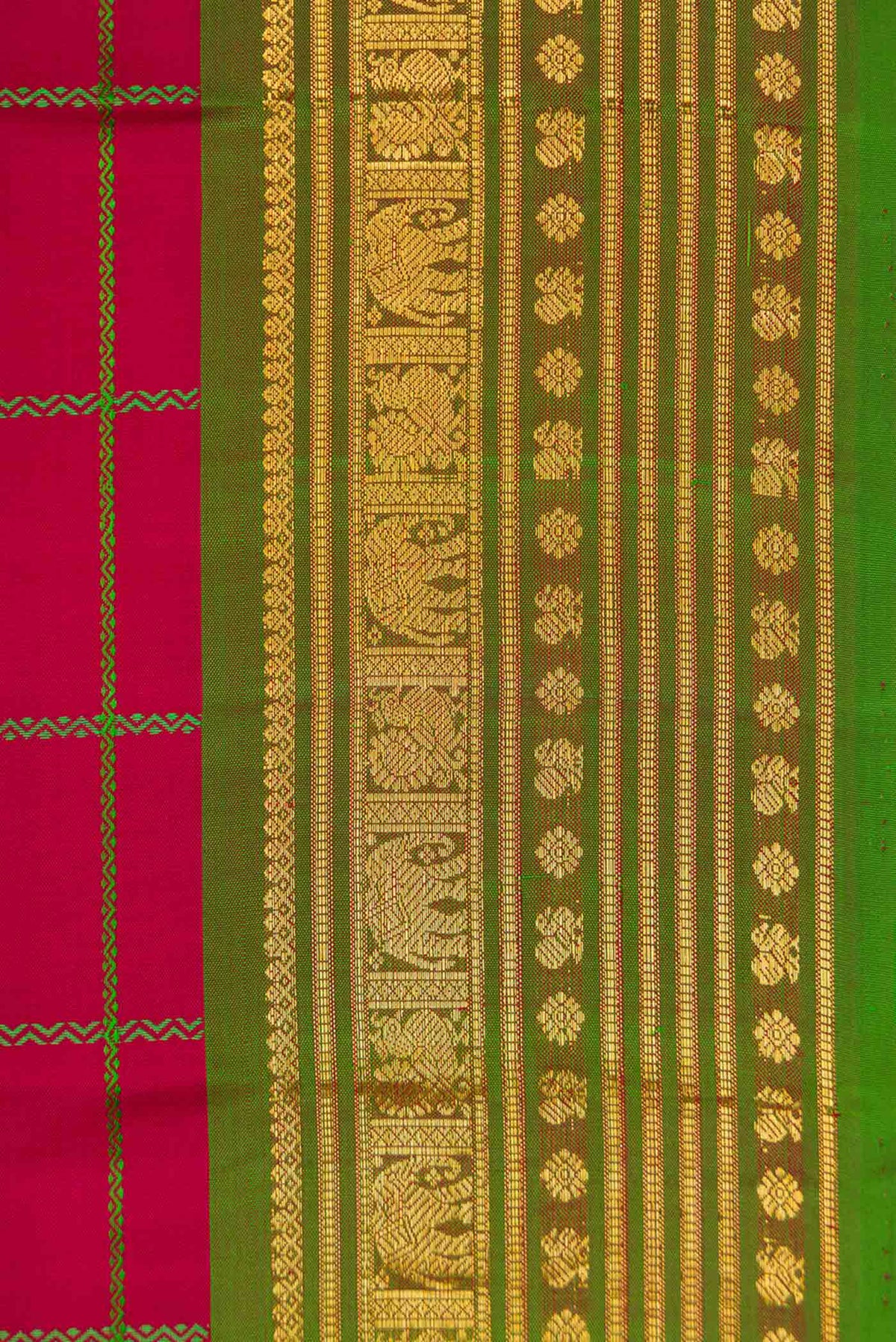 Border image of Maroon Dual Tone Kanchipuram Silk Saree with Checked design on the body and Zari Border
