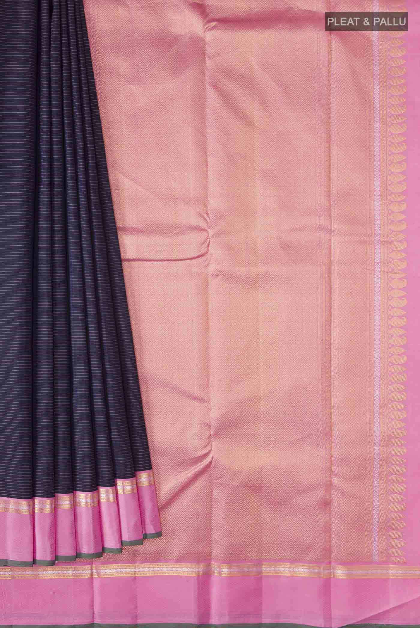 pleats pallu