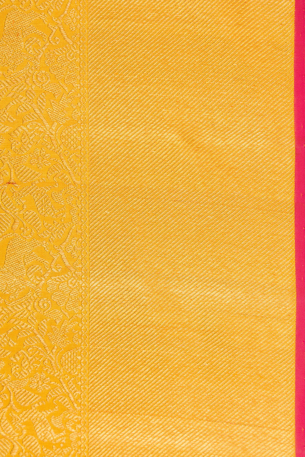 Border image of Pure Silk Pure Zari Gold Dual Tone Kanjivaram Saree with Zari Brocade on the body and Zari Border. 