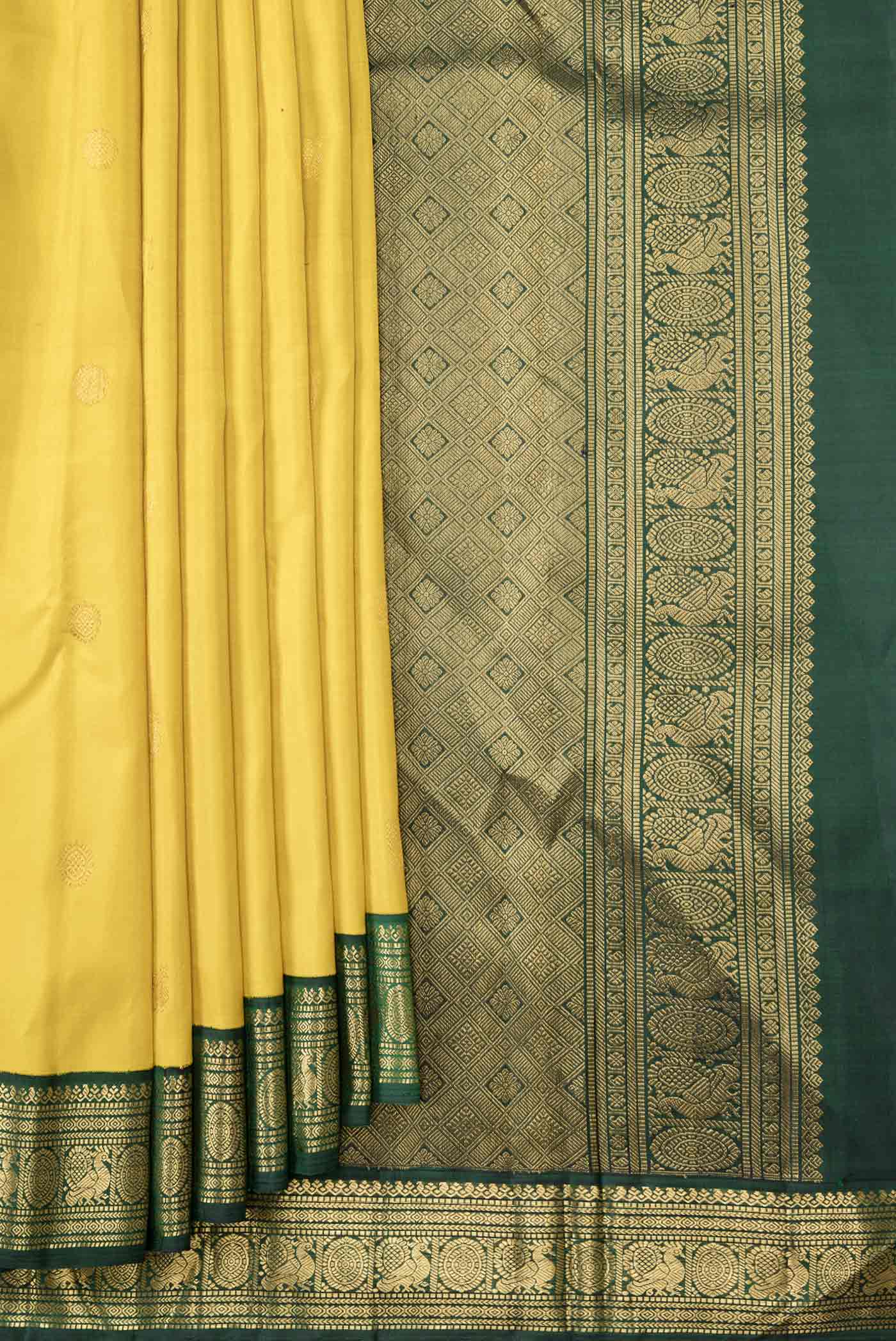 pleats pallu