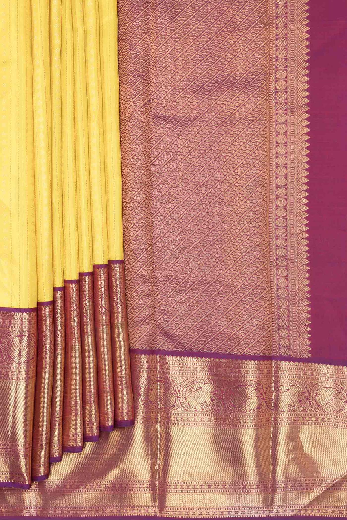 Pleats and pallu of Pure Silk Pure Zari Yellow Dual Tone Kanchipuram Saree with Zari Brocade on the body and Zari Border
