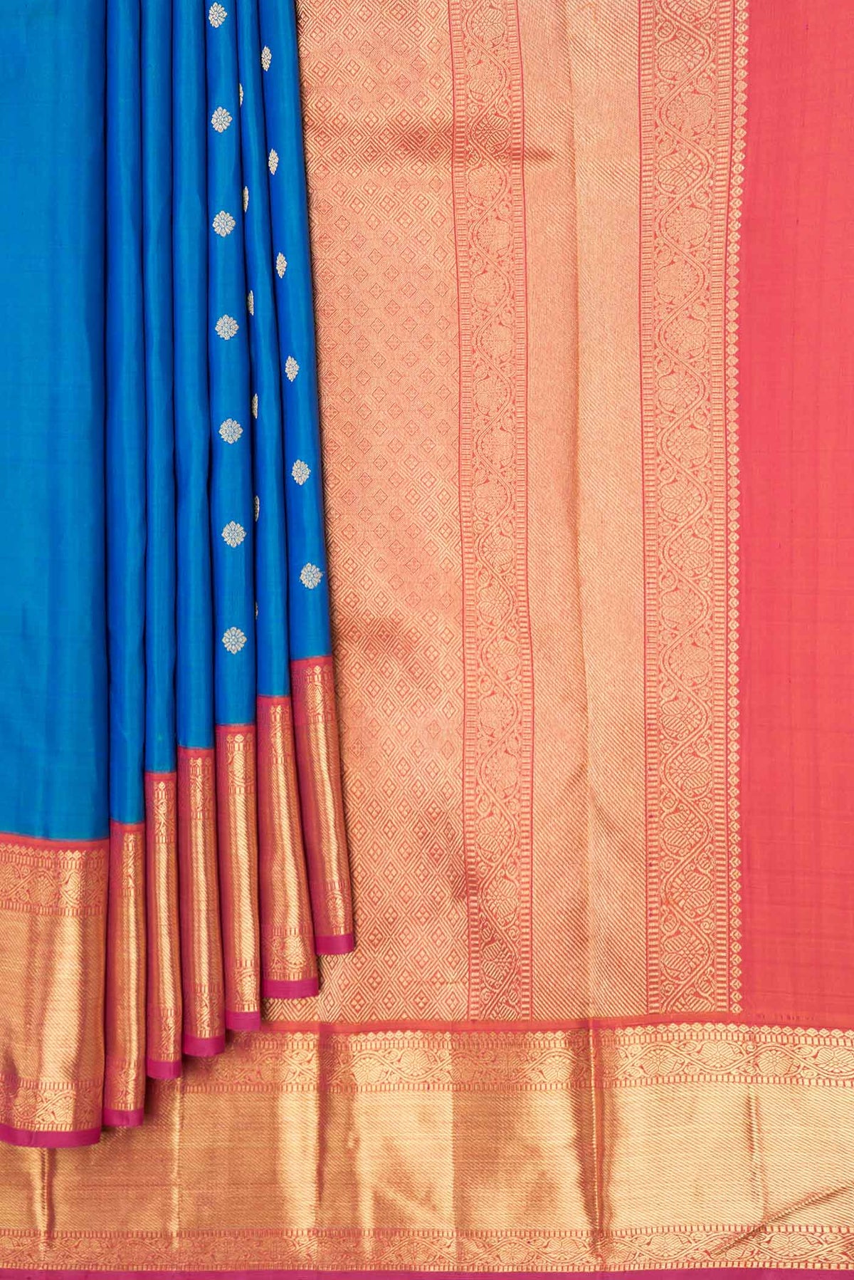 Pleats and pallu of Pure Silk Pure Zari Peacock Blue Dual Tone Kanchipuram Saree with Zari Butta on the body and Zari Border