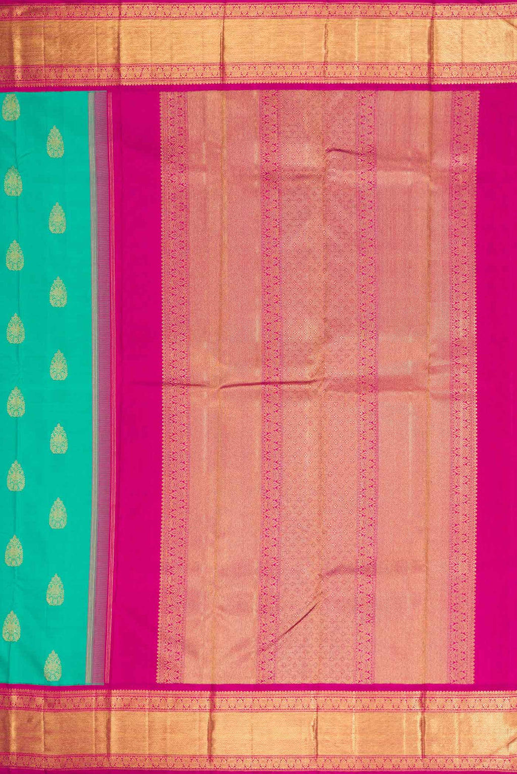 Close up image of the pallu of Pure Silk Pure Zari Sea Green Dual Tone Kanchipuram Saree with Zari Butta on the body and Zari Border