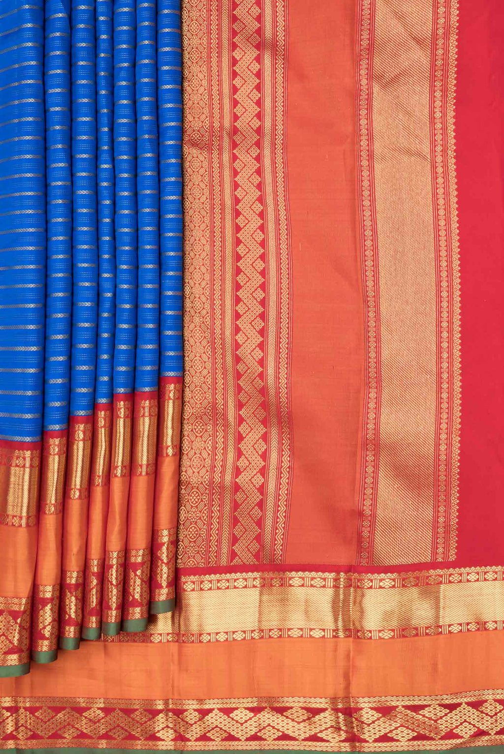 pleats pallu