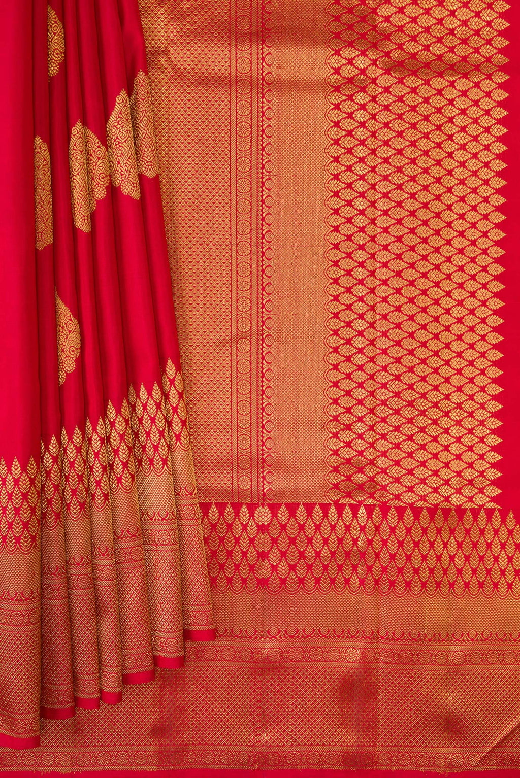 Pleats and pallu of Pure Silk Pure Zari Red Dual Tone Kanjivaram Saree with Zari Butta on the body and Fancy Border. 
