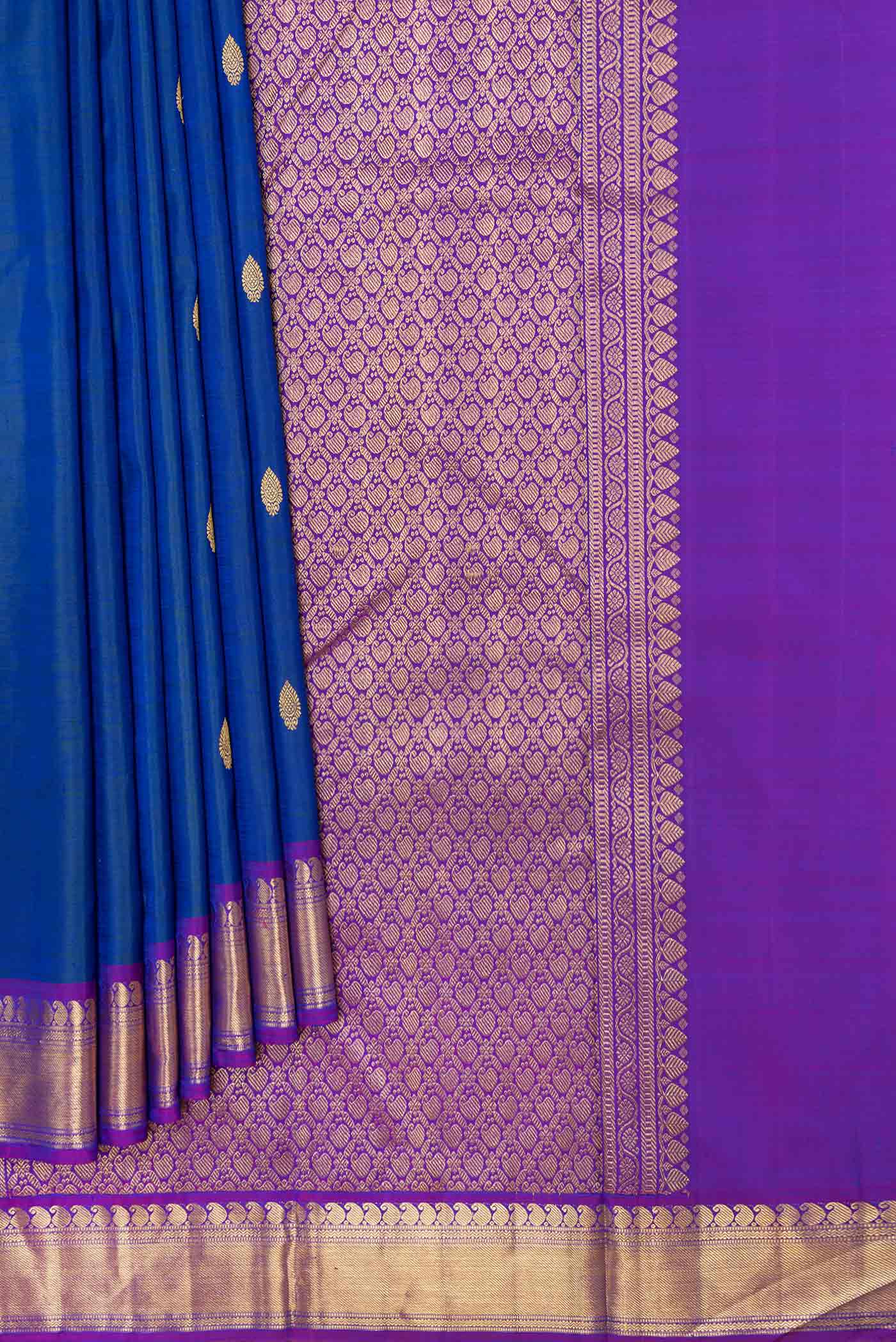 pleats pallu