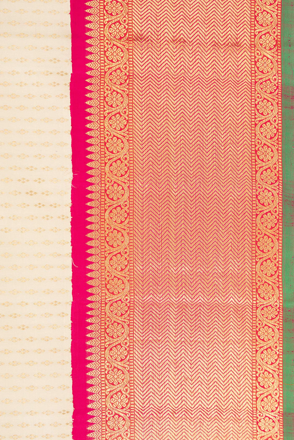 Border image of Pure Silk Pure Zari Sandal Dual Tone Kanjivaram Saree with Zari Brocade on the body and Zari Border. 