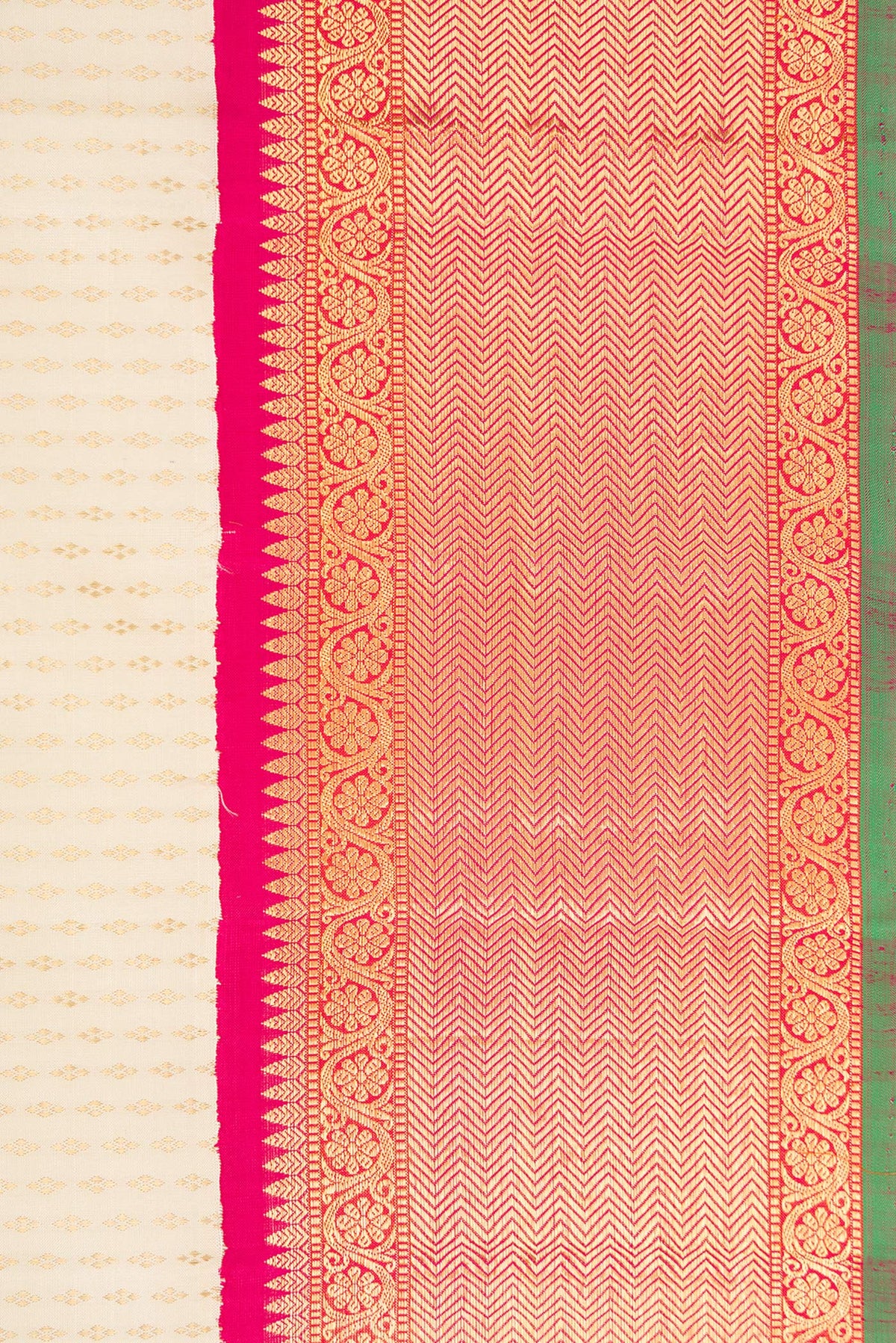 Border image of Pure Silk Pure Zari Sandal Dual Tone Kanjivaram Saree with Zari Brocade on the body and Zari Border. 