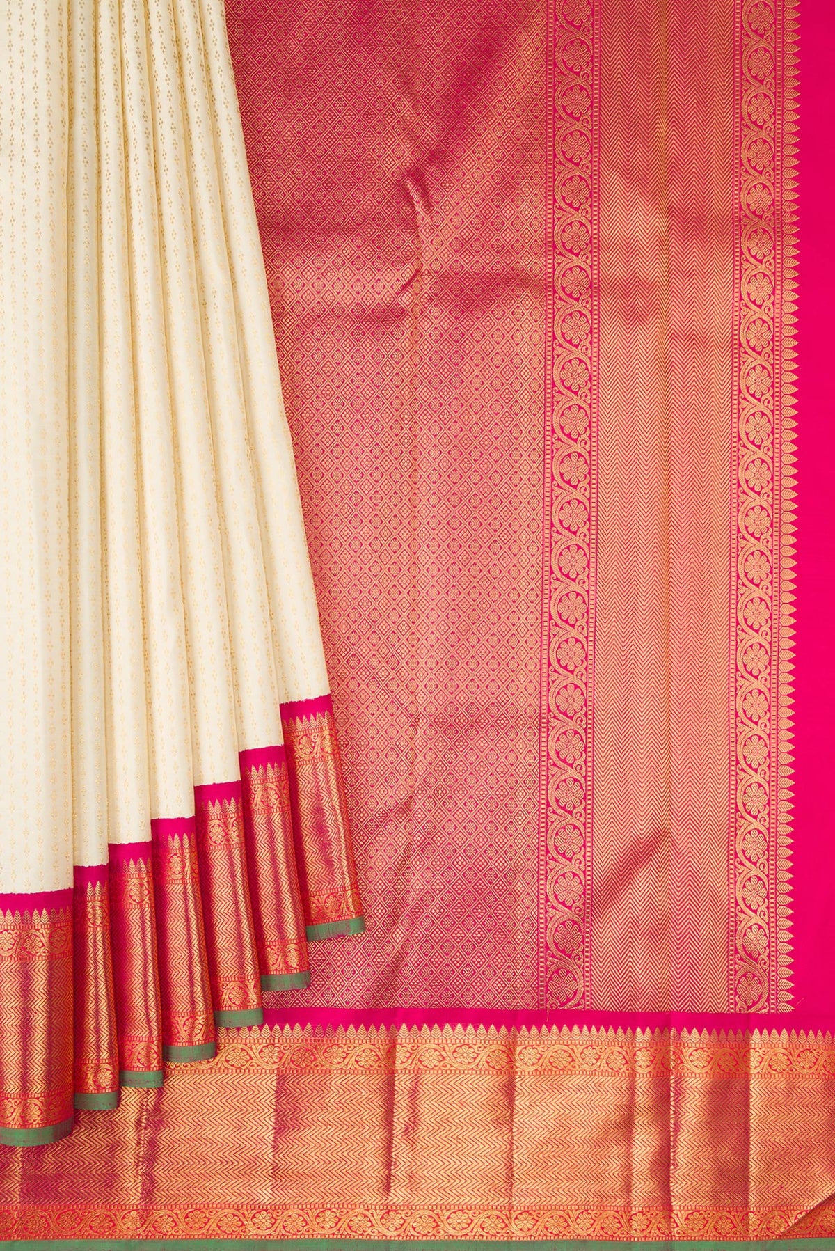 Pleats and pallu of Pure Silk Pure Zari Sandal Dual Tone Kanjivaram Saree with Zari Brocade on the body and Zari Border. 
