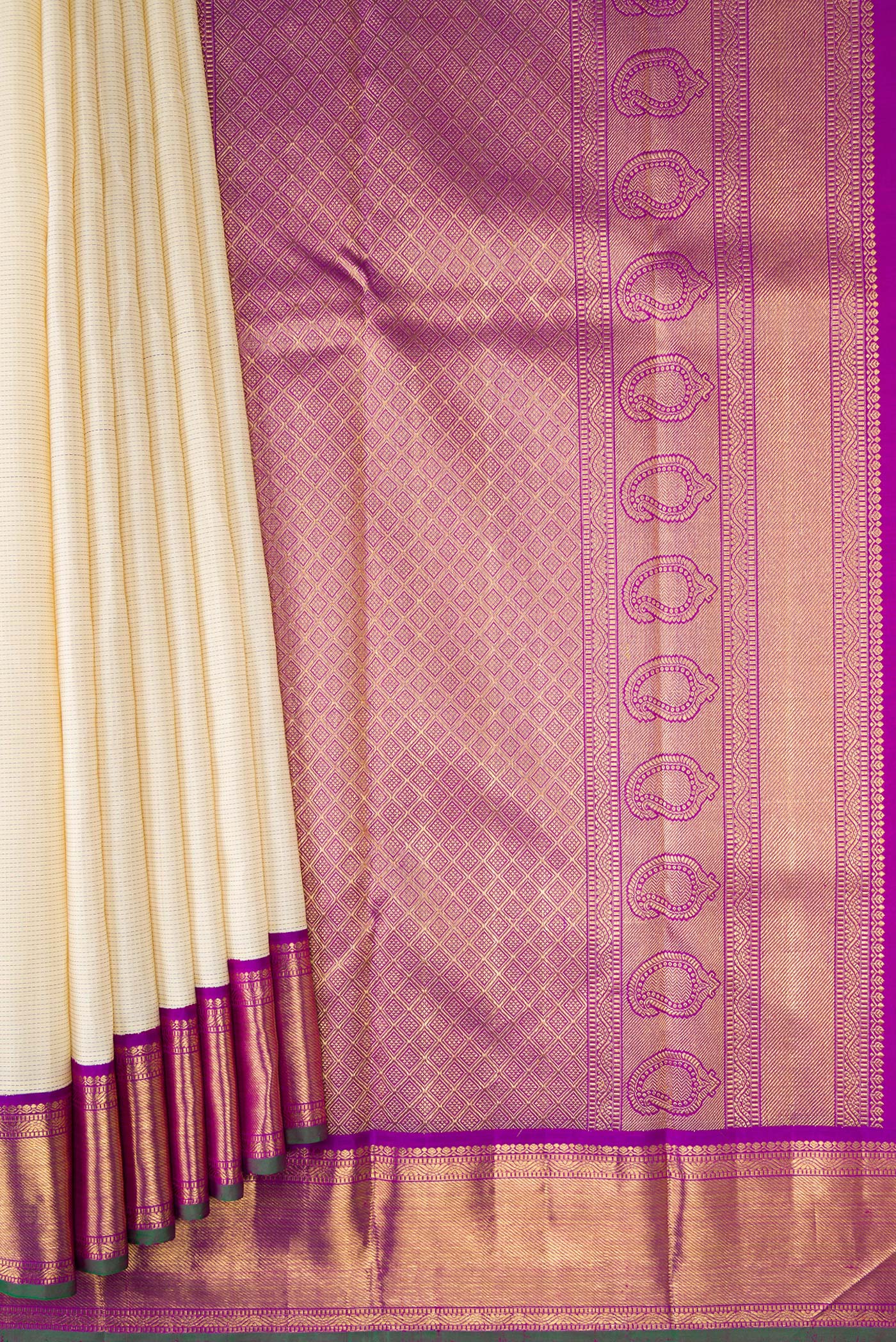 Pleats and pallu of Pure Silk Pure Zari Off White Dual Tone Kanjivaram Saree with Stripes on the body and Zari Border. 
