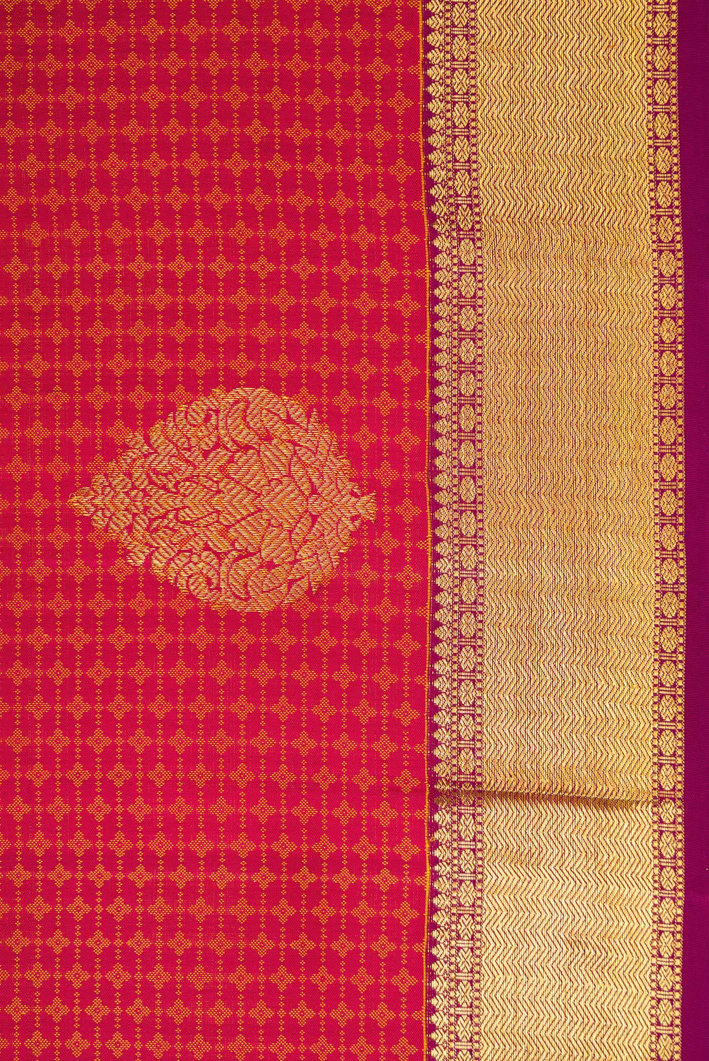 Border image of Maroon Dual Tone Kanjivaram Silk Saree with Jacquard design on the body and Zari Border. 