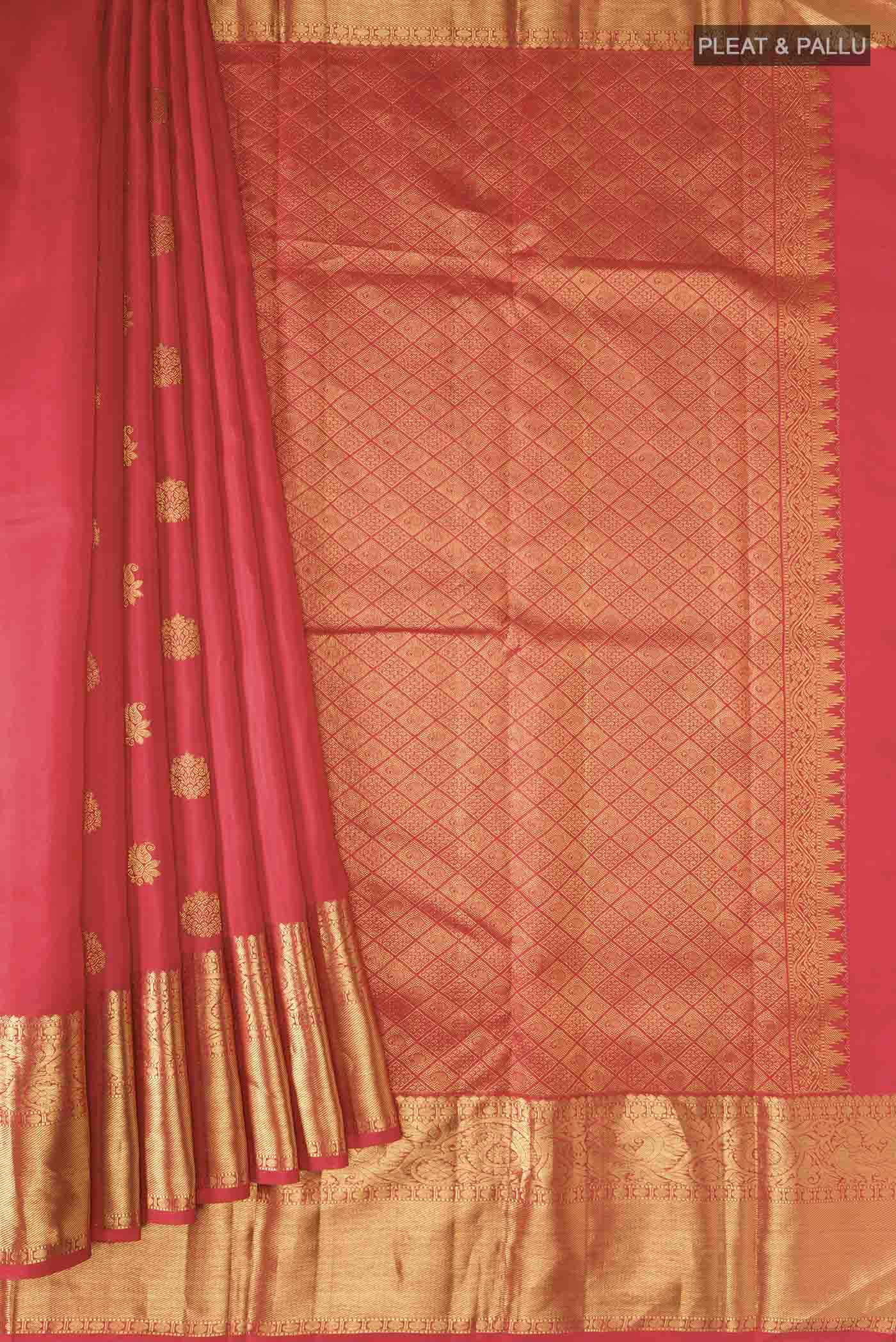 pleats pallu